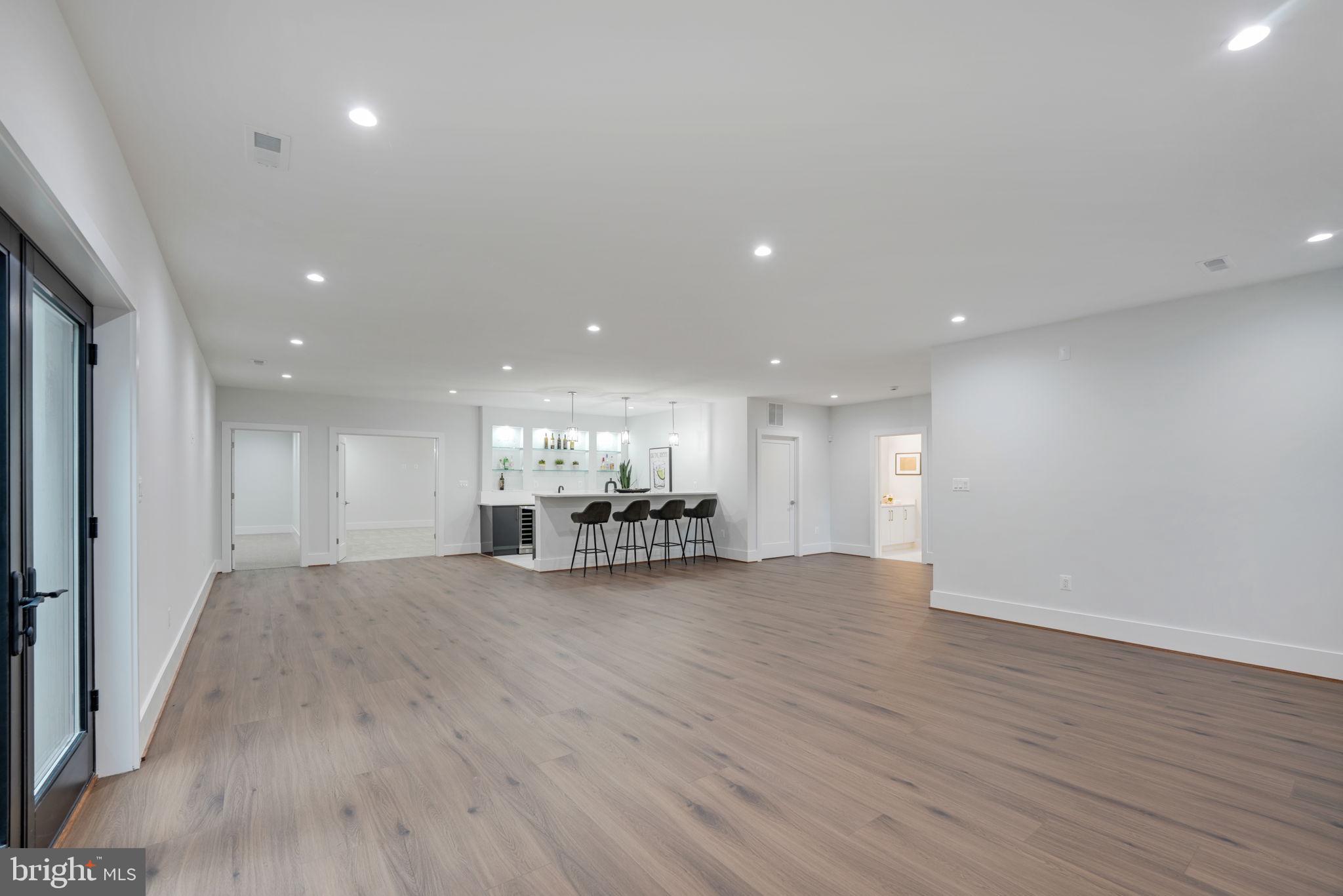 PIMMIT HILLS - Residential