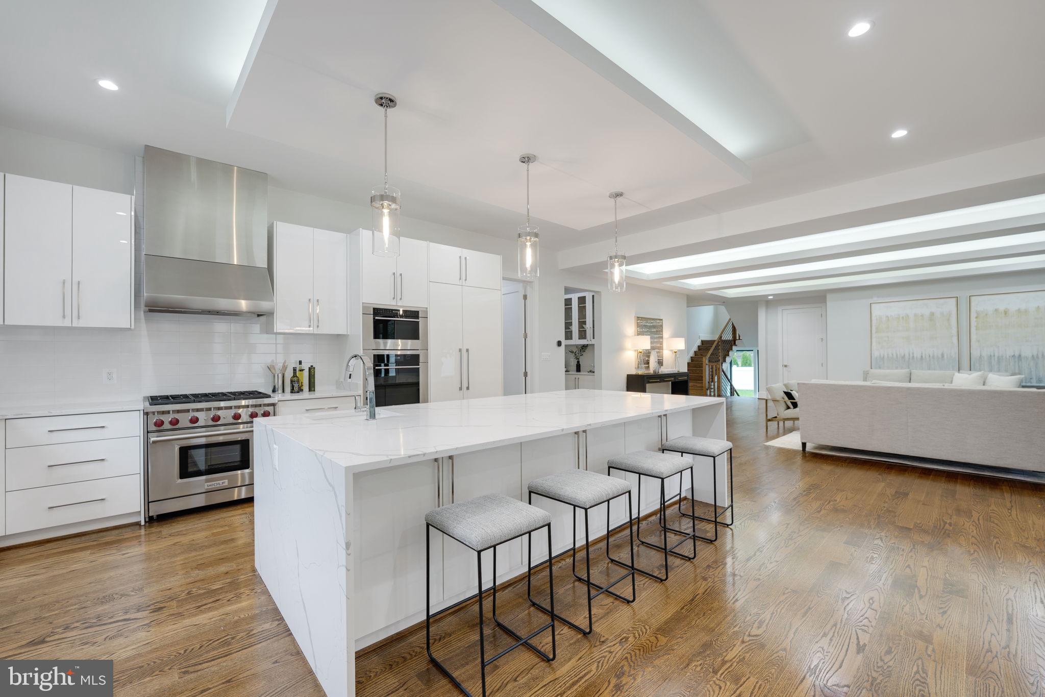 PIMMIT HILLS - Residential