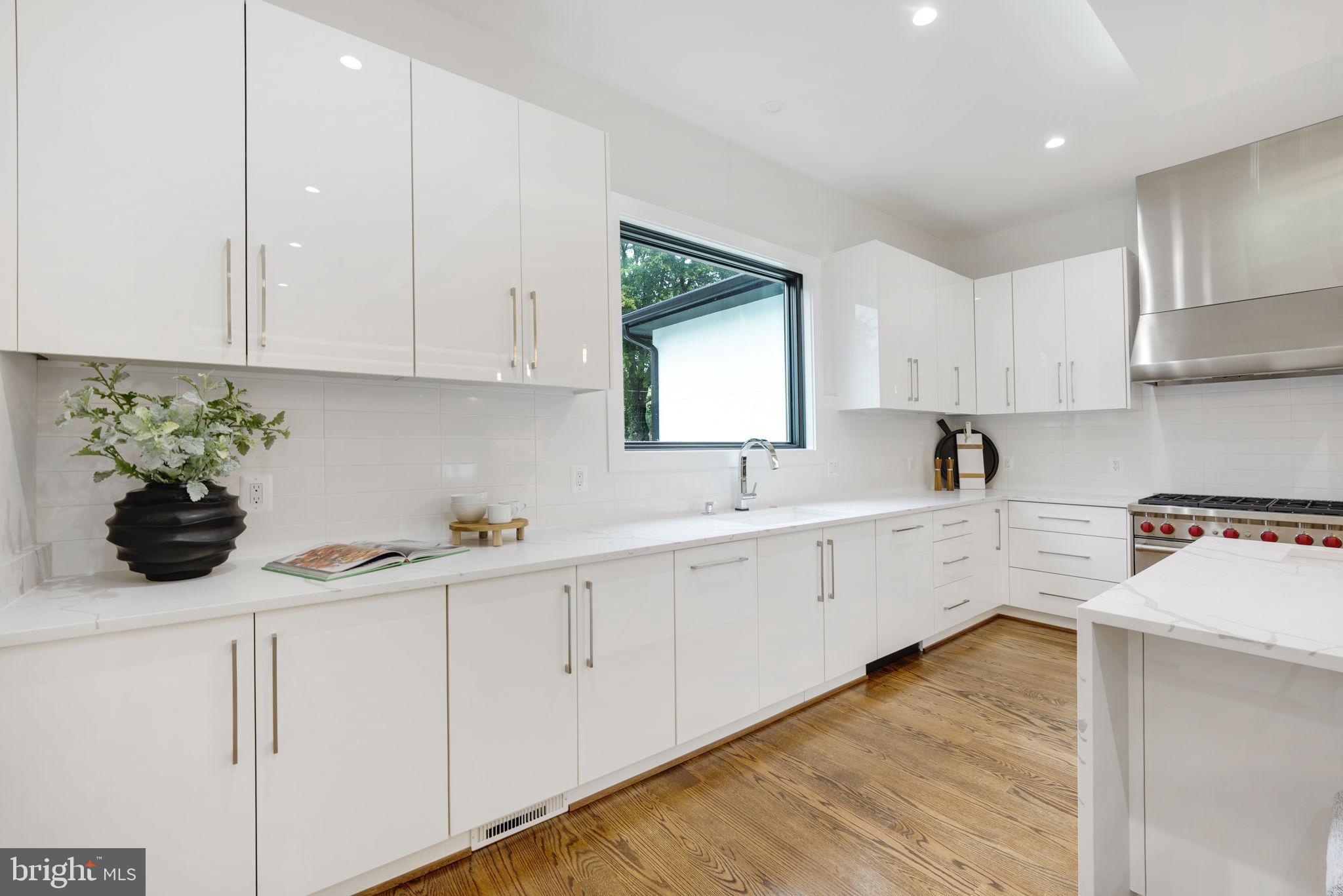 PIMMIT HILLS - Residential