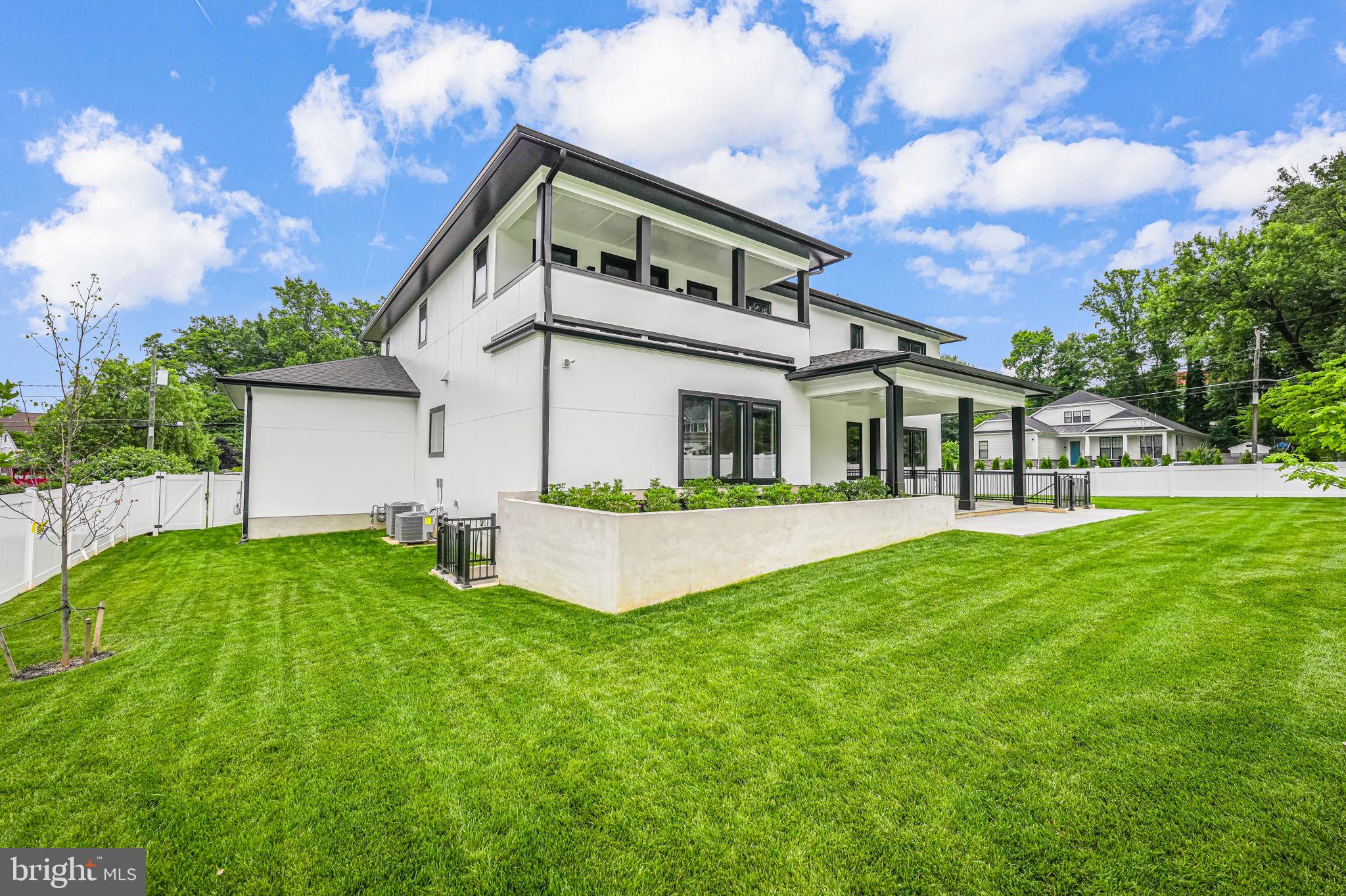 PIMMIT HILLS - Residential