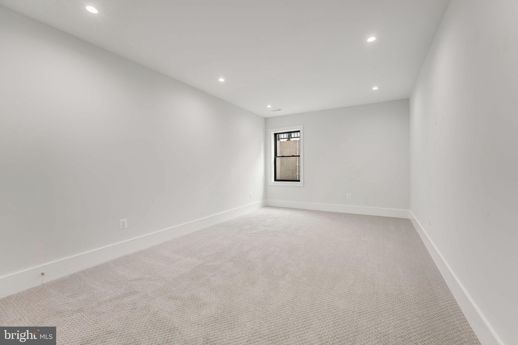 PIMMIT HILLS - Residential