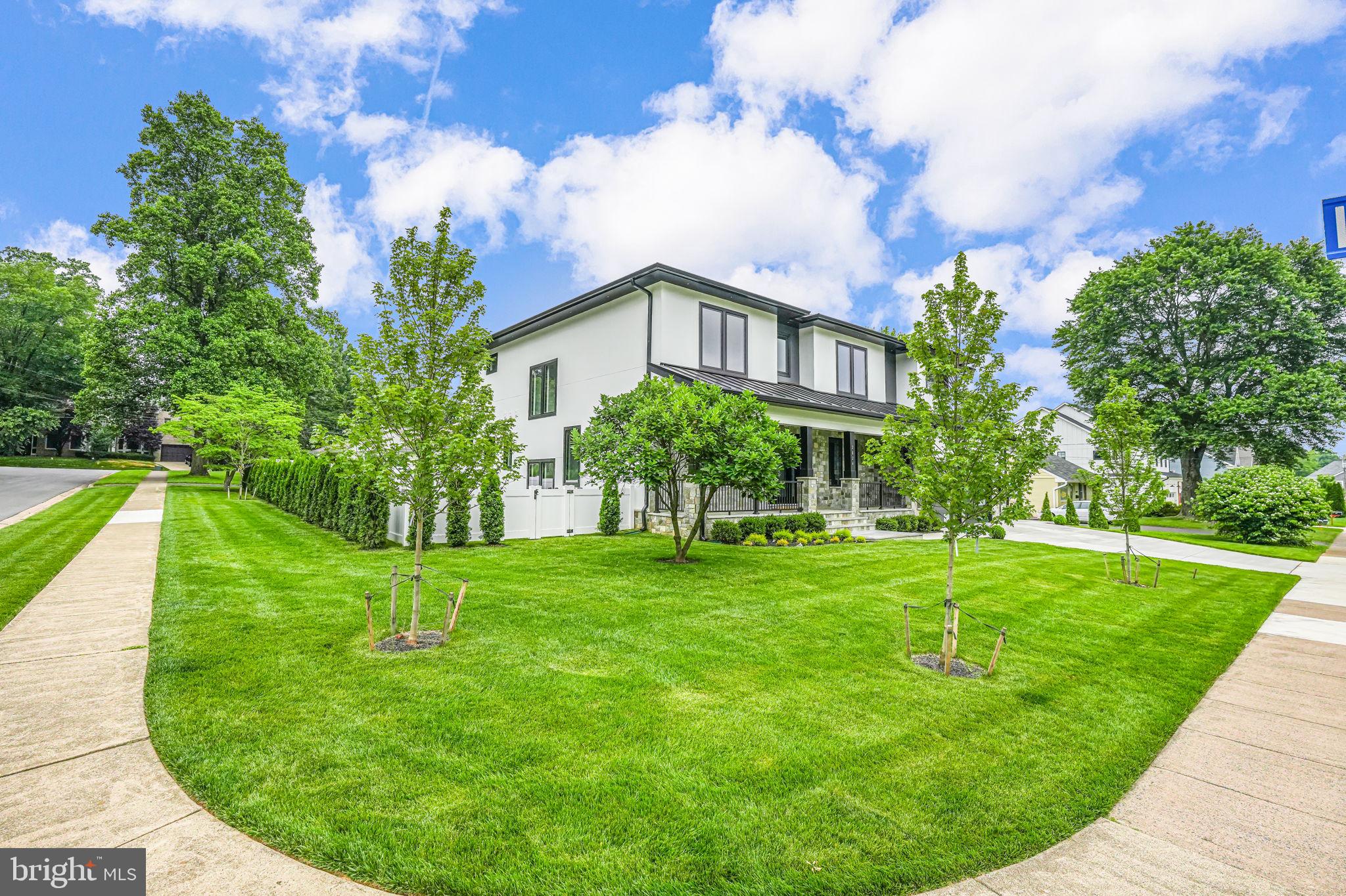 PIMMIT HILLS - Residential