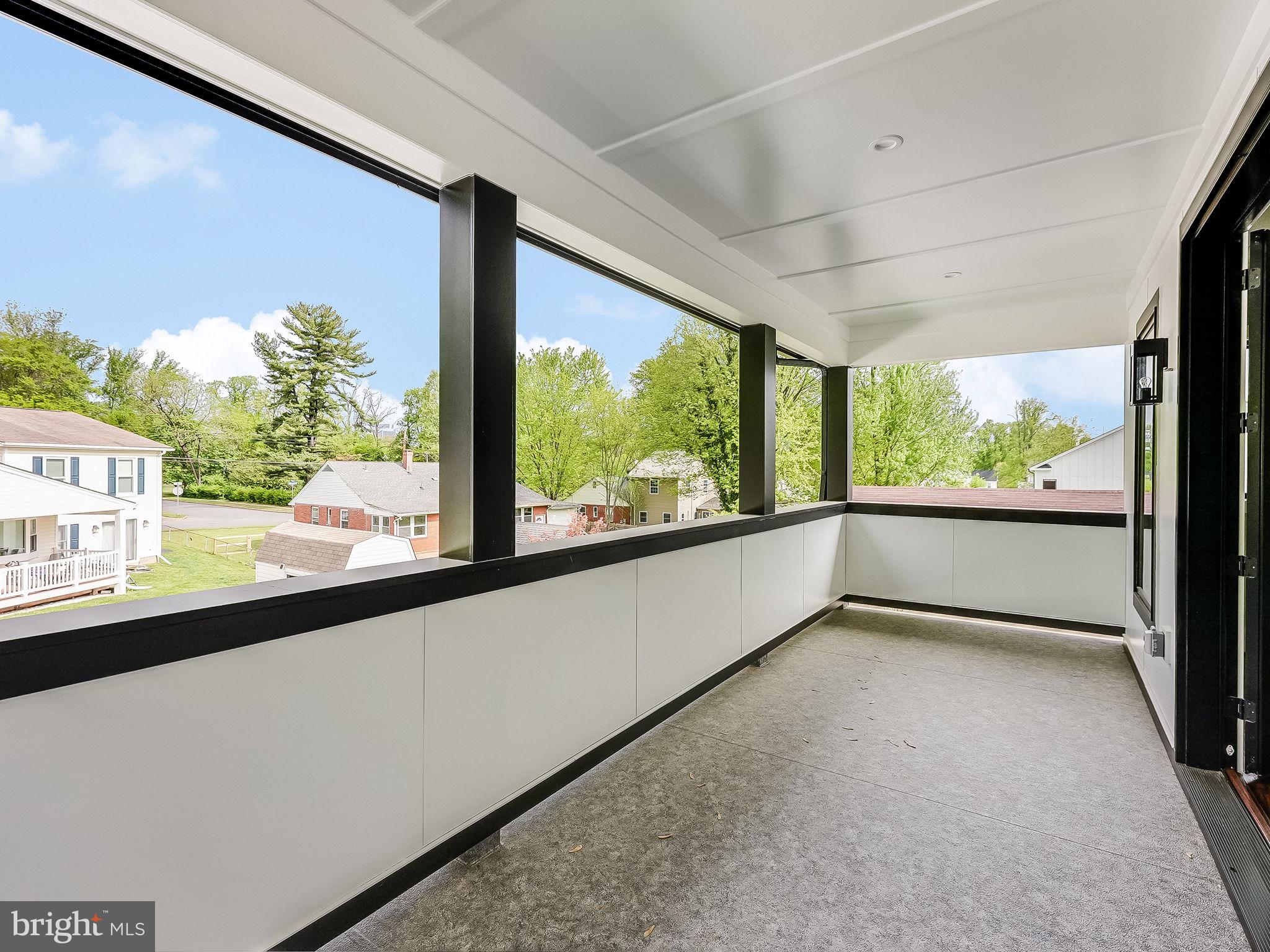 PIMMIT HILLS - Residential