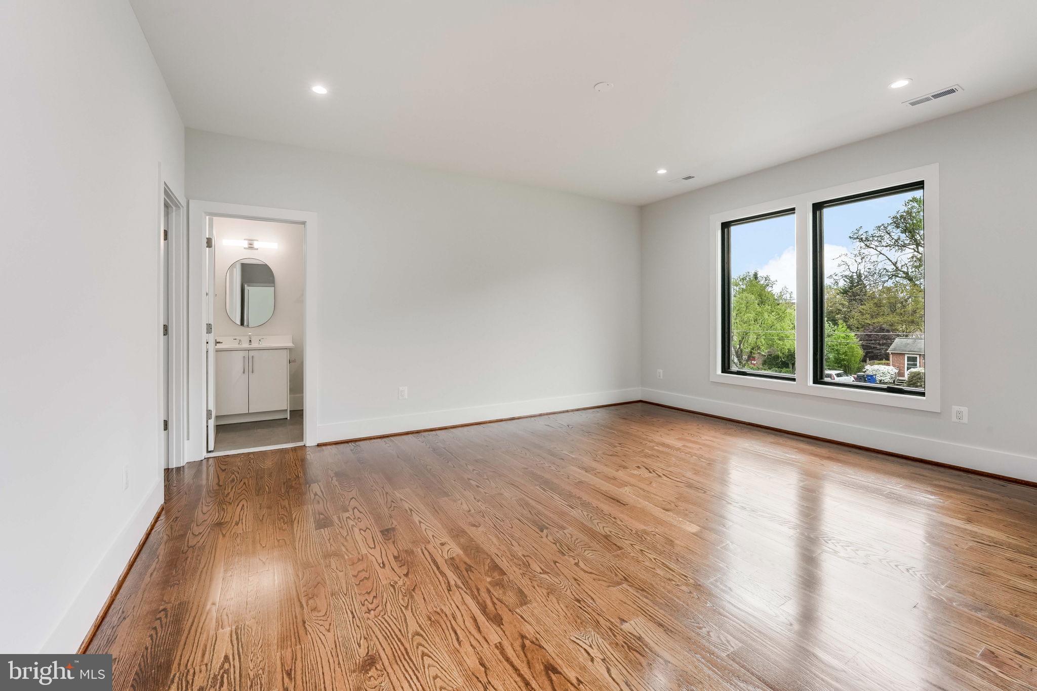 PIMMIT HILLS - Residential