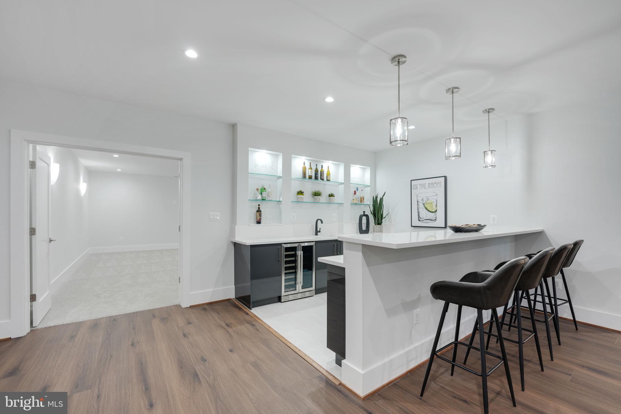 PIMMIT HILLS - Residential