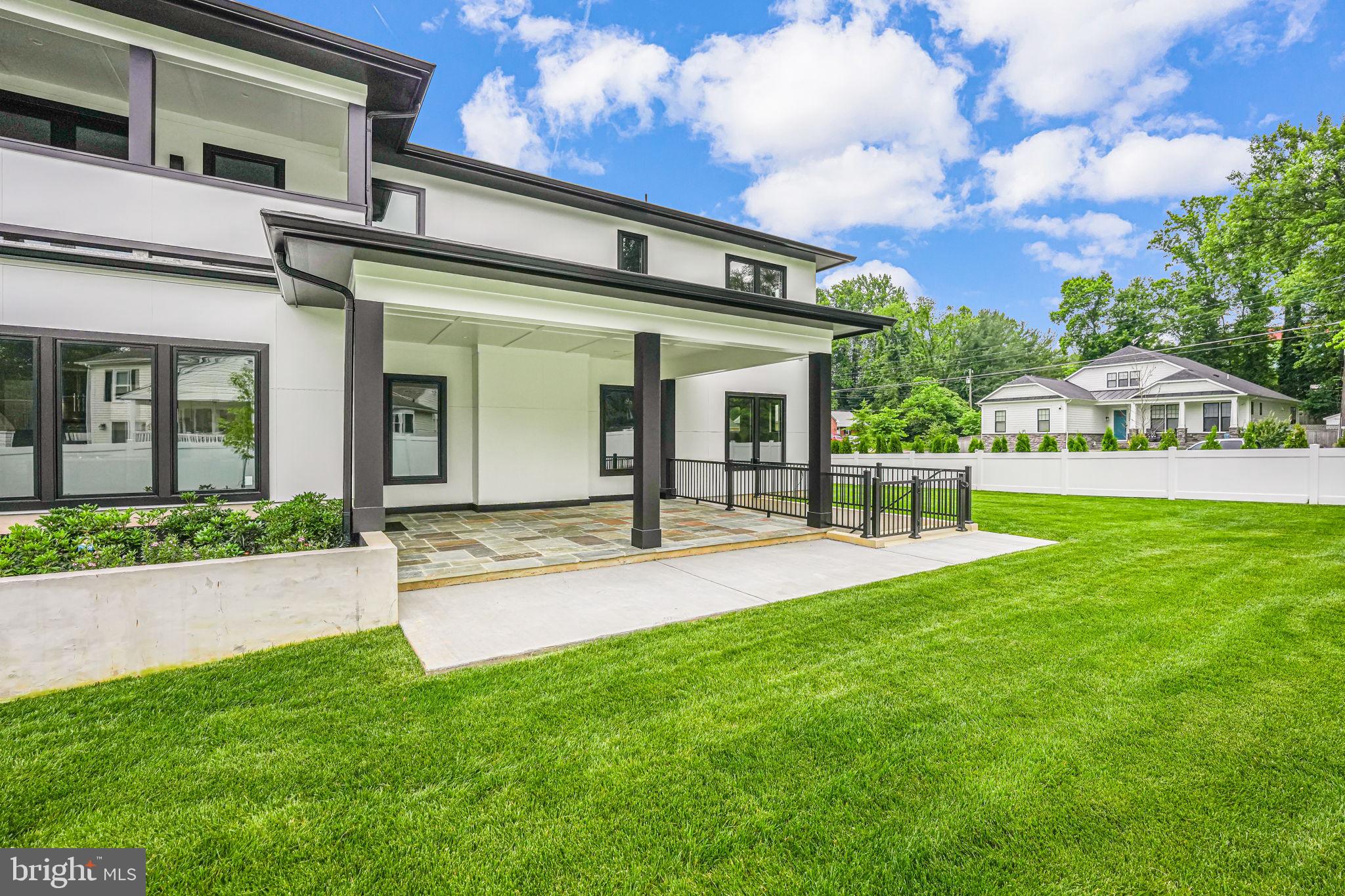 PIMMIT HILLS - Residential