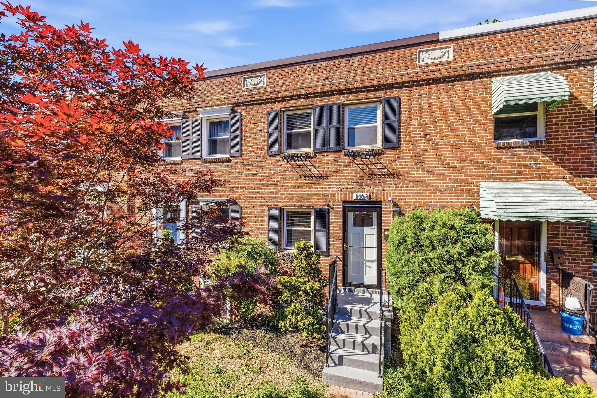 1735 CAMERON STREET