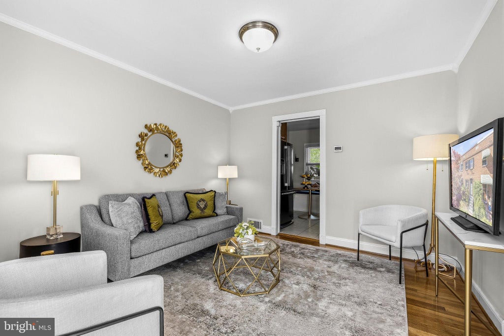 Photo of 1735 Cameron Street, ALEXANDRIA, VA 22314 (MLS # VAAX2060350)