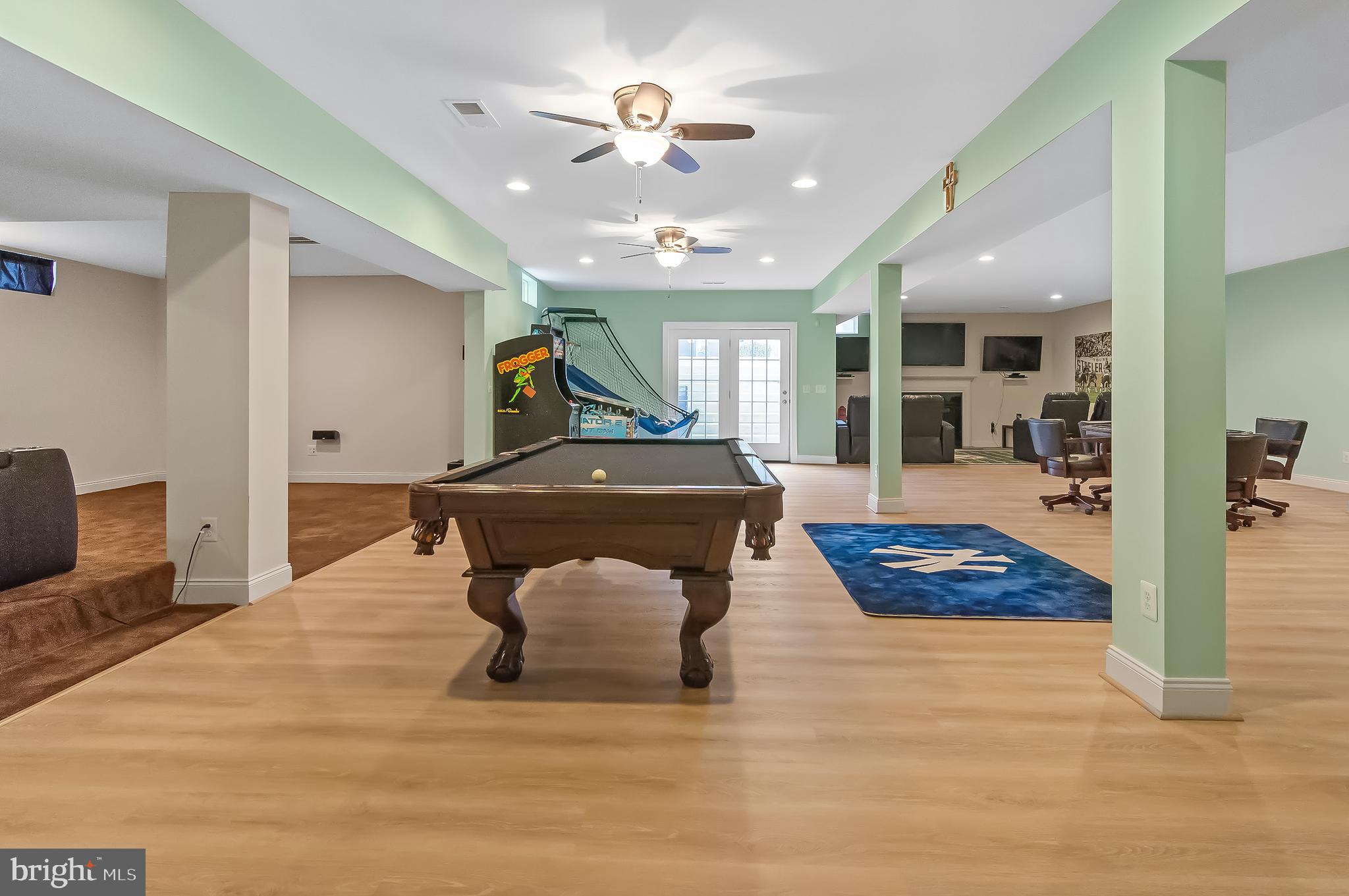 DOMINION VALLEY COUNTRY CLUB - Residential