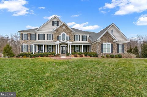 Photo of 5220 Bonnie Brae Farm Drive, HAYMARKET, VA 20169 (MLS # VAPW2110628)