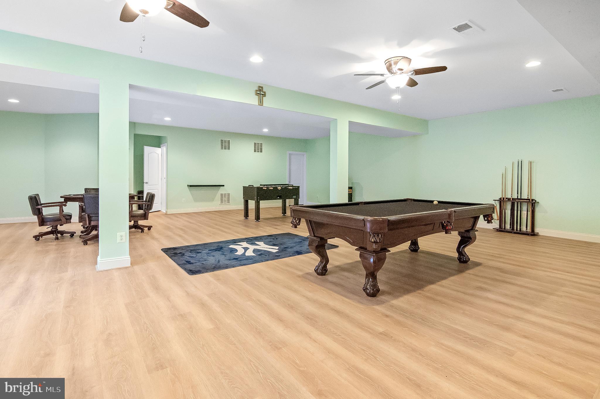 DOMINION VALLEY COUNTRY CLUB - Residential