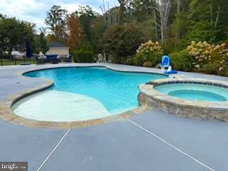 DOMINION VALLEY COUNTRY CLUB - Residential