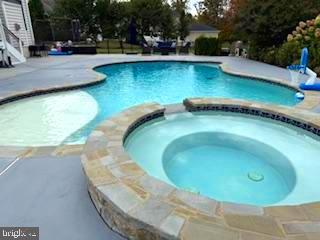 DOMINION VALLEY COUNTRY CLUB - Residential