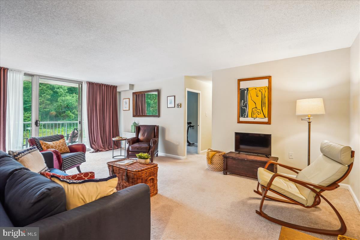 2500 N VAN DORN 326