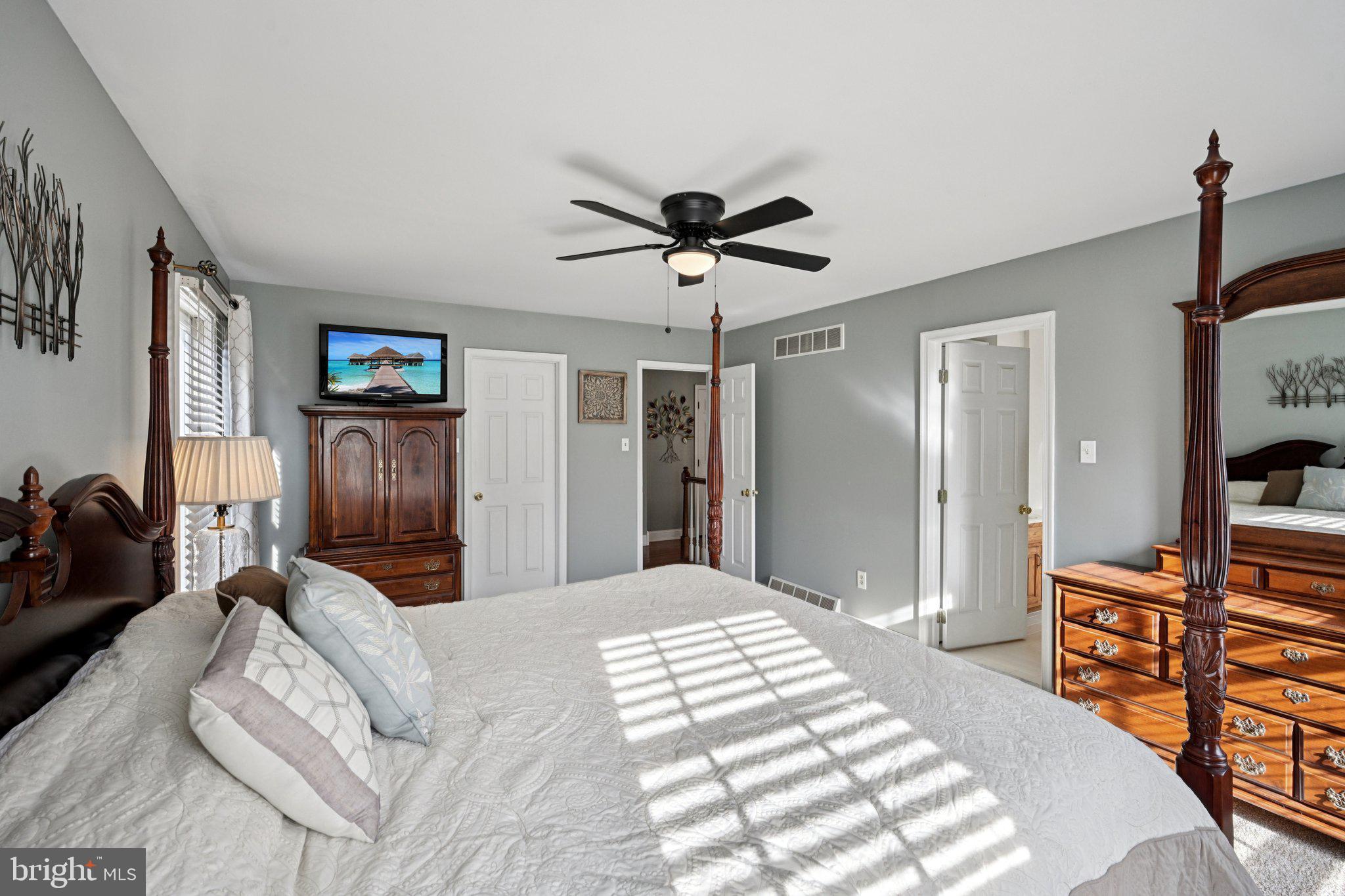 ROCKFORD ESTATES - Residential