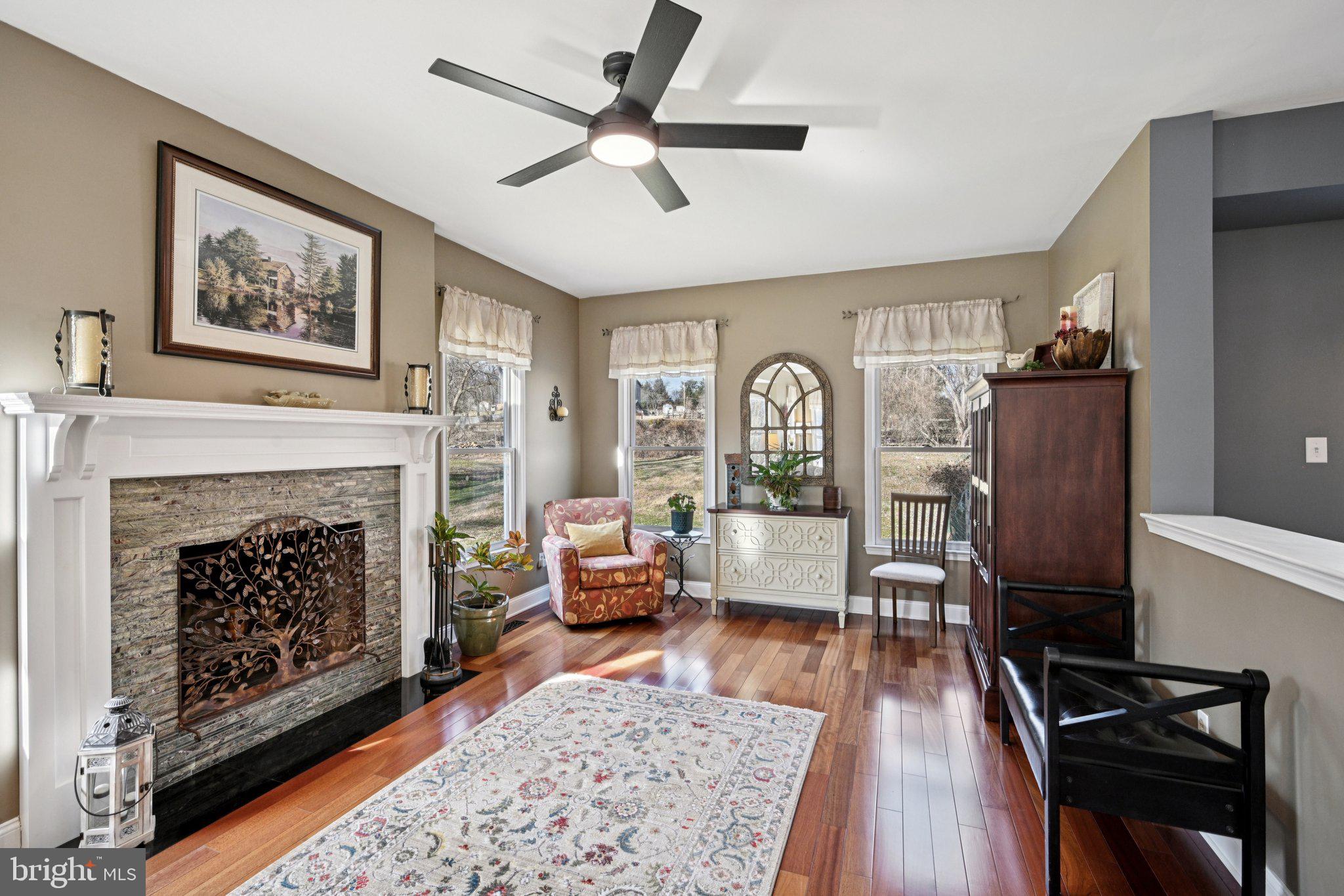 ROCKFORD ESTATES - Residential