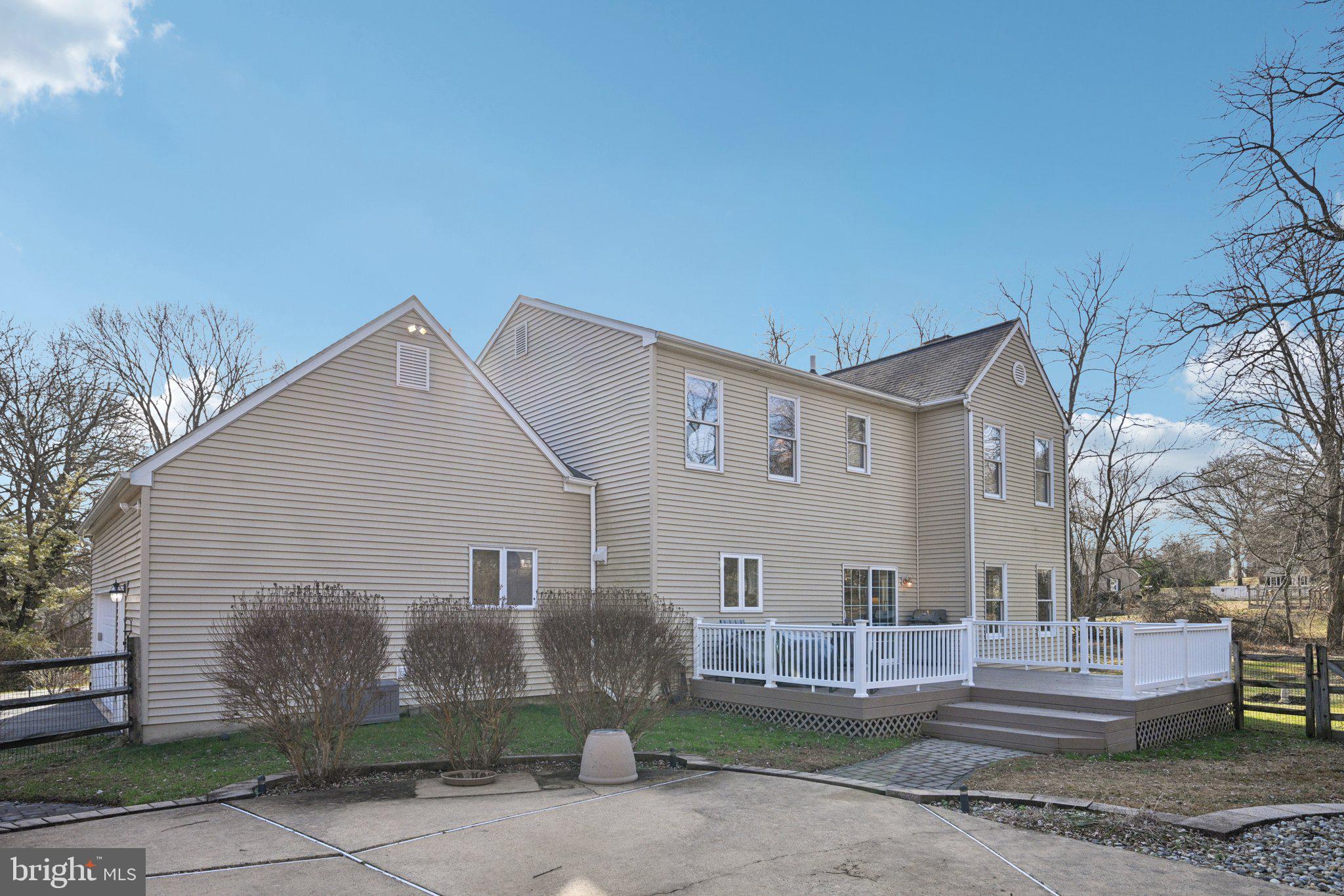 ROCKFORD ESTATES - Residential