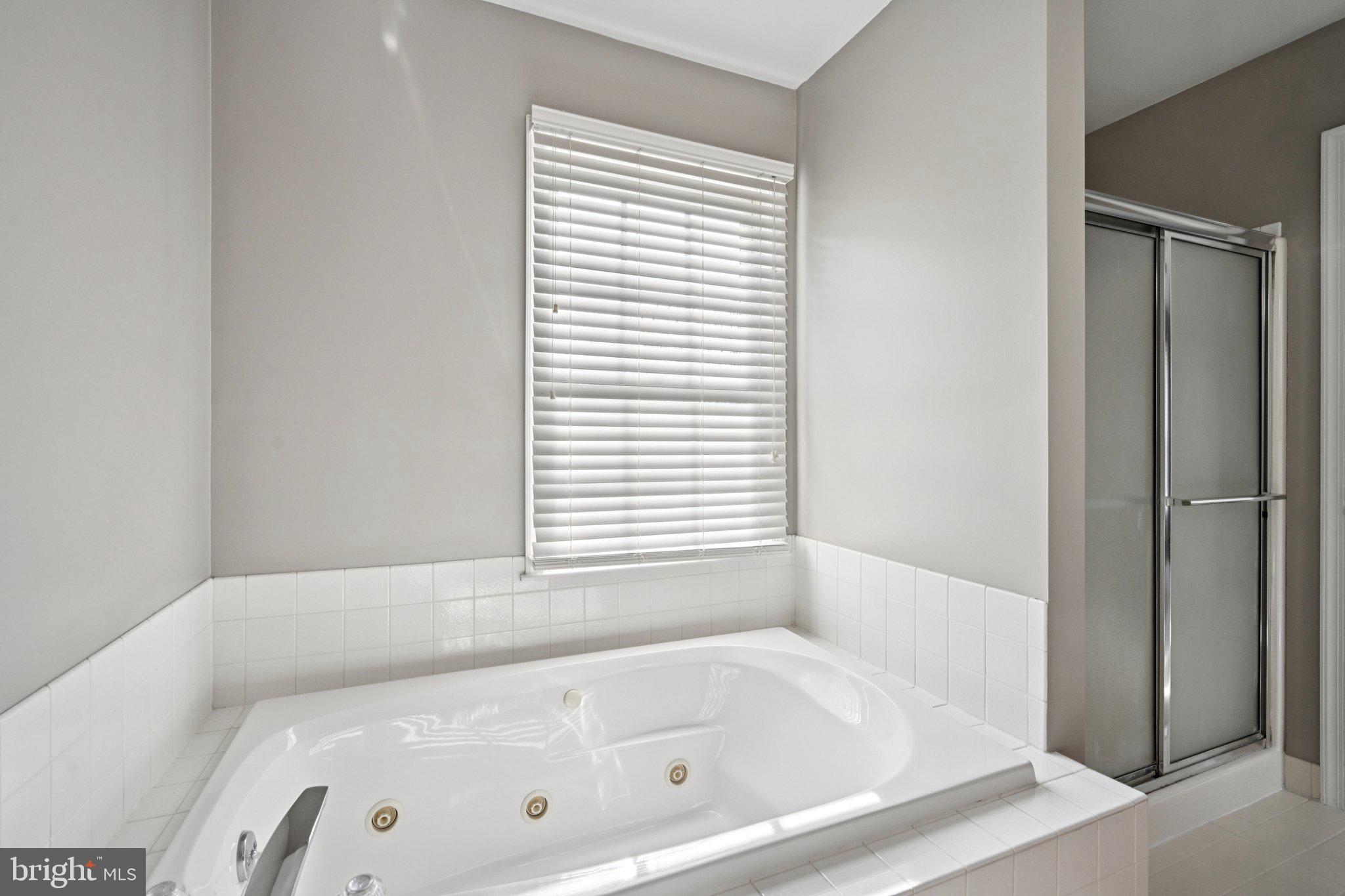 ROCKFORD ESTATES - Residential