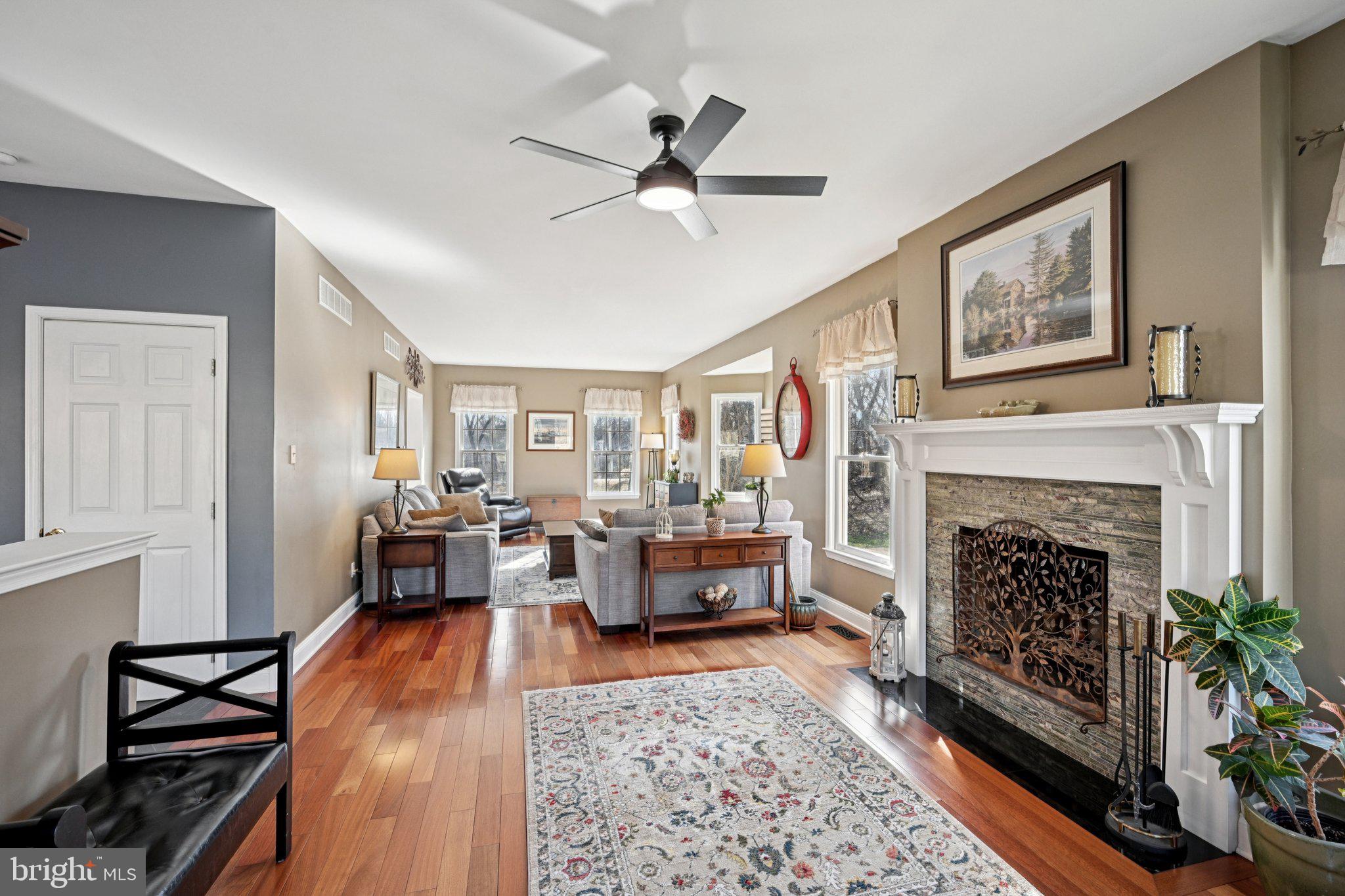 ROCKFORD ESTATES - Residential