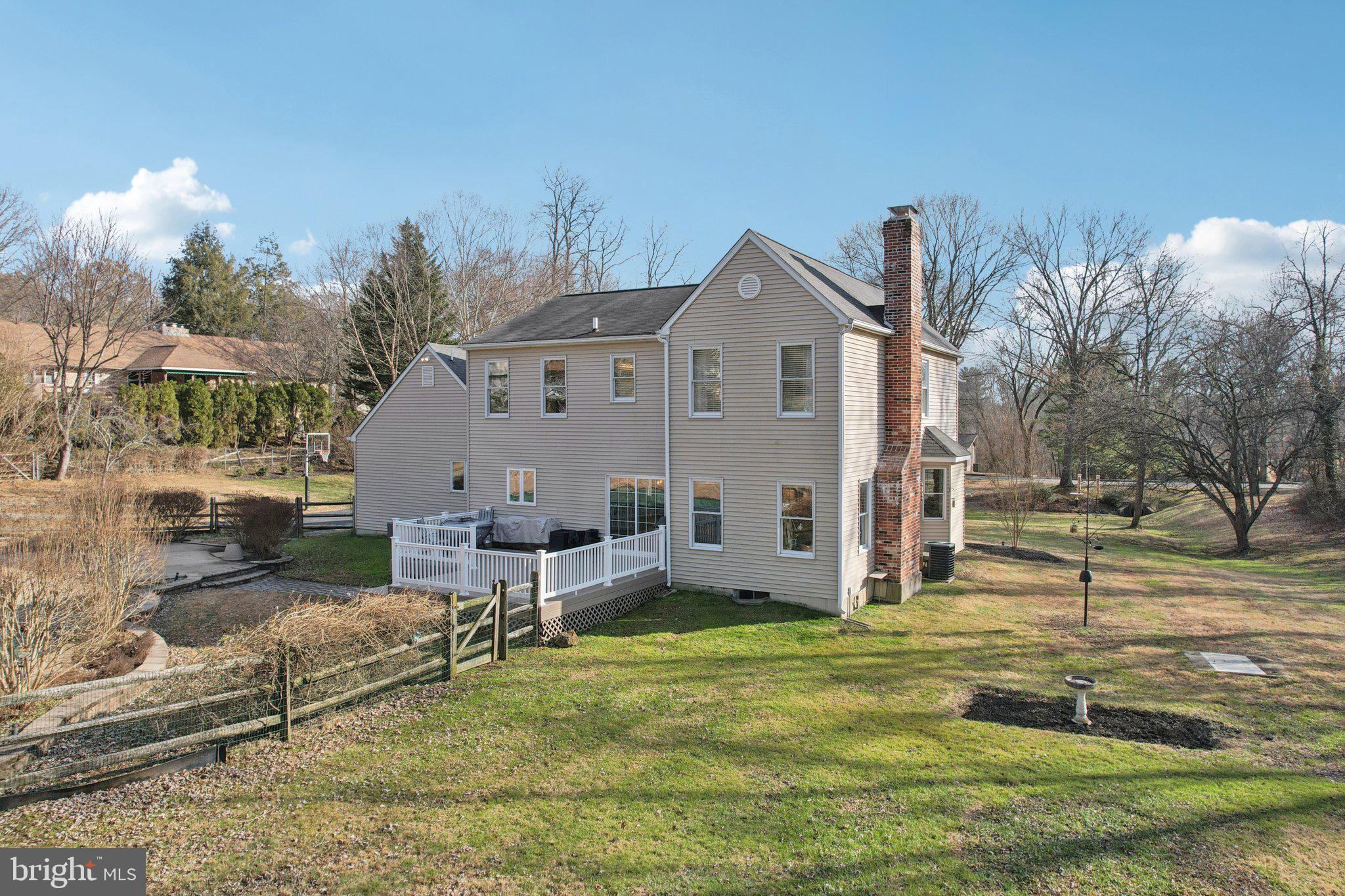 ROCKFORD ESTATES - Residential