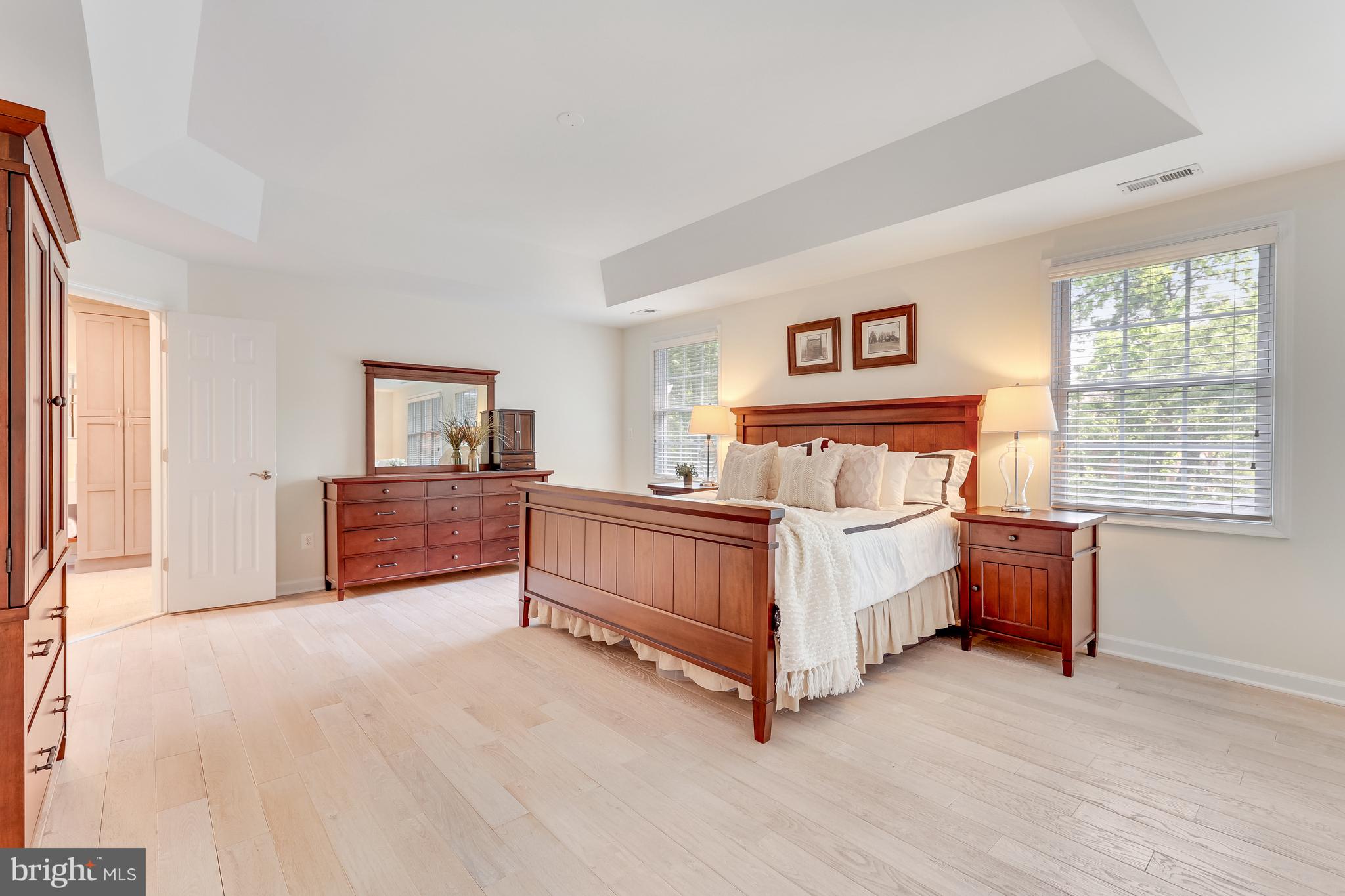 SALONA VILLAGE - Residential