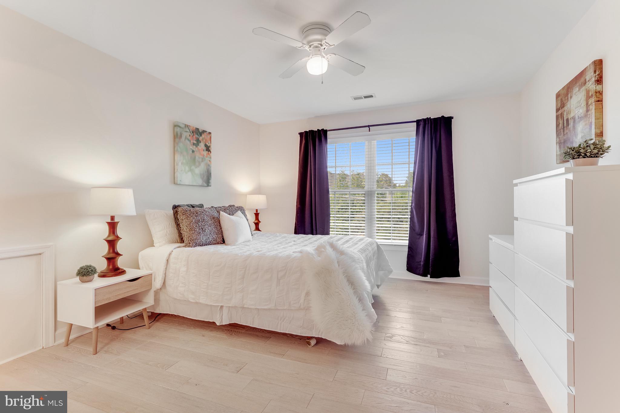 SALONA VILLAGE - Residential