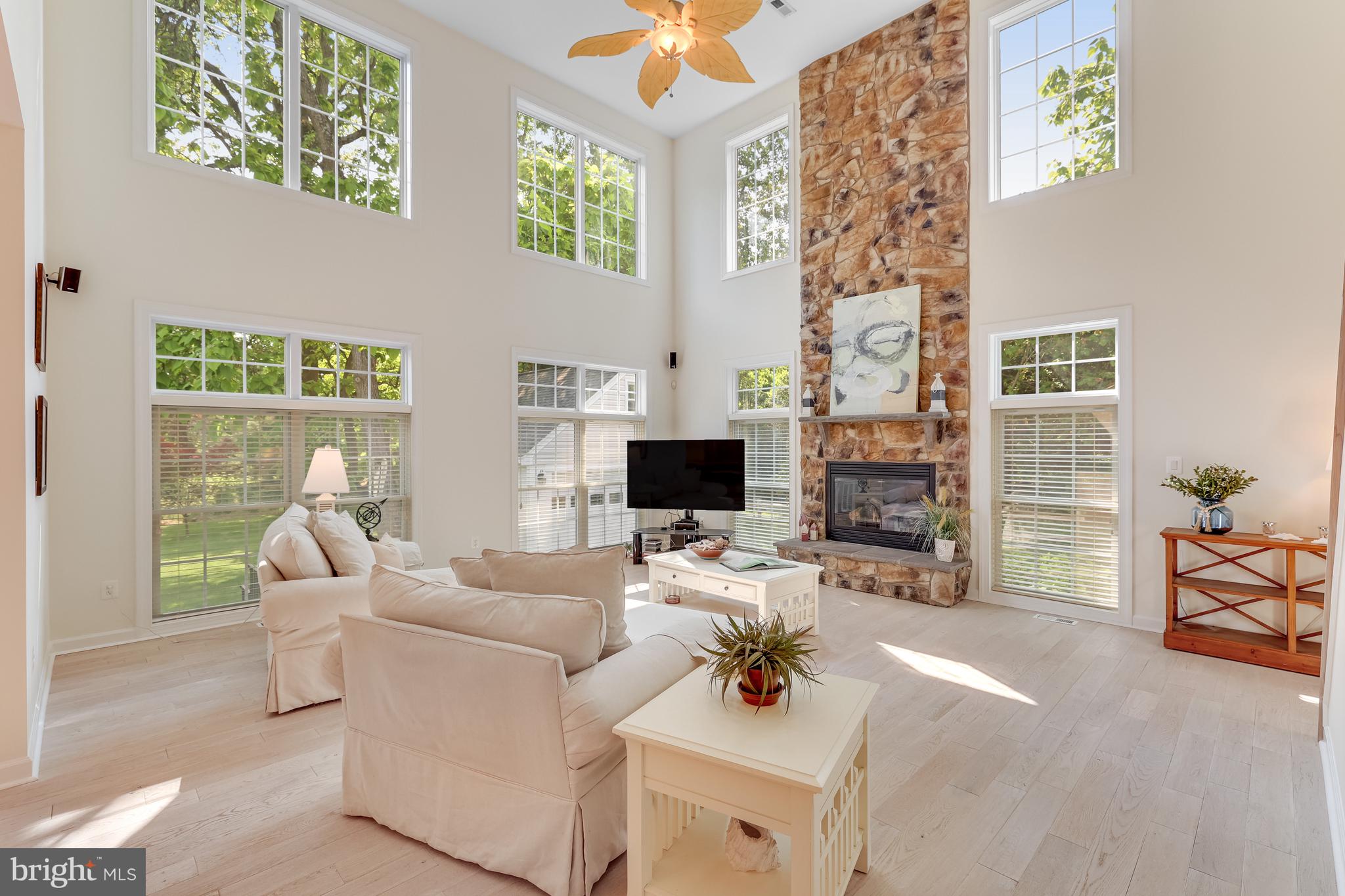 SALONA VILLAGE - Residential