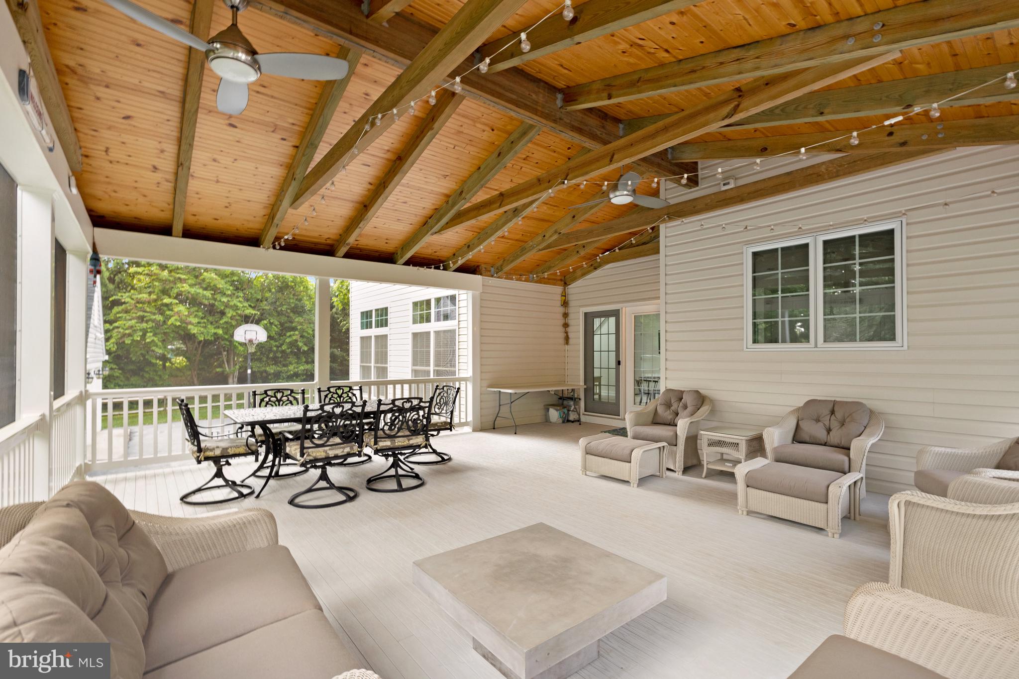 SALONA VILLAGE - Residential