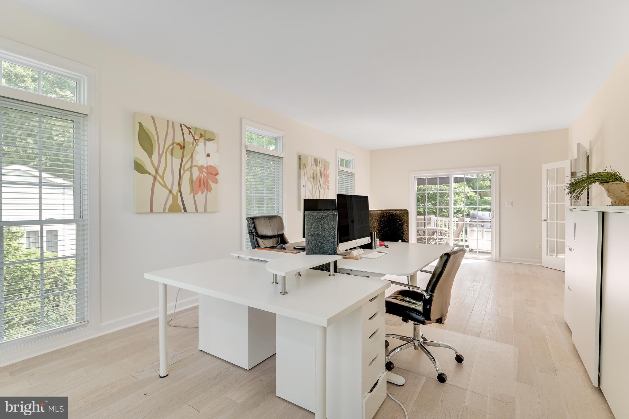 SALONA VILLAGE - Residential