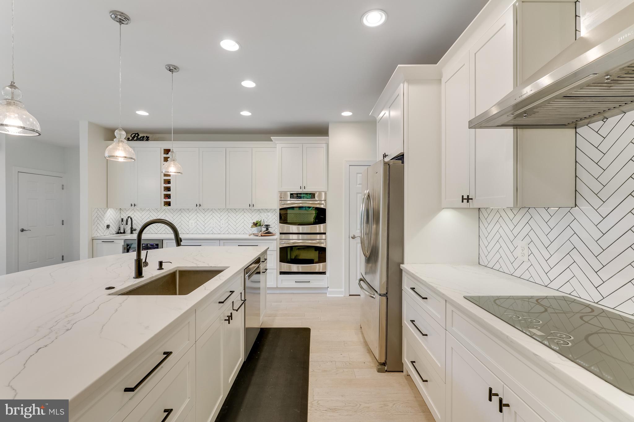 SALONA VILLAGE - Residential