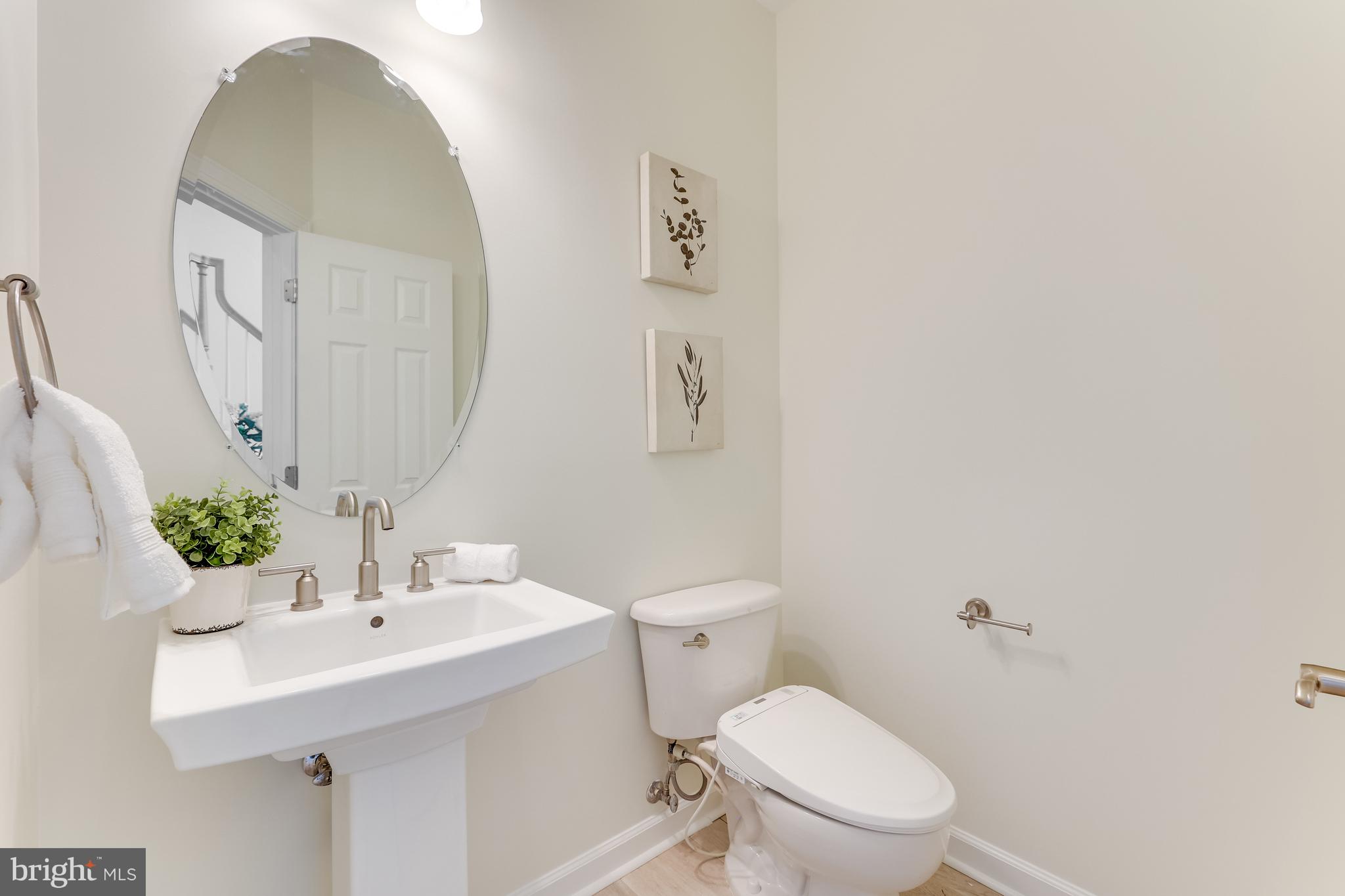 SALONA VILLAGE - Residential