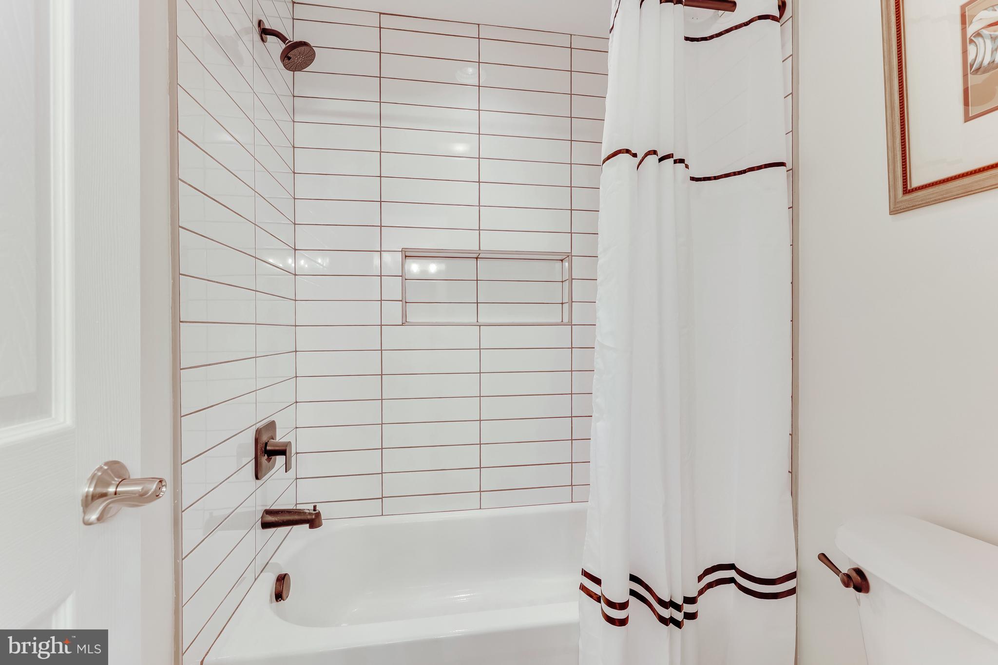 SALONA VILLAGE - Residential