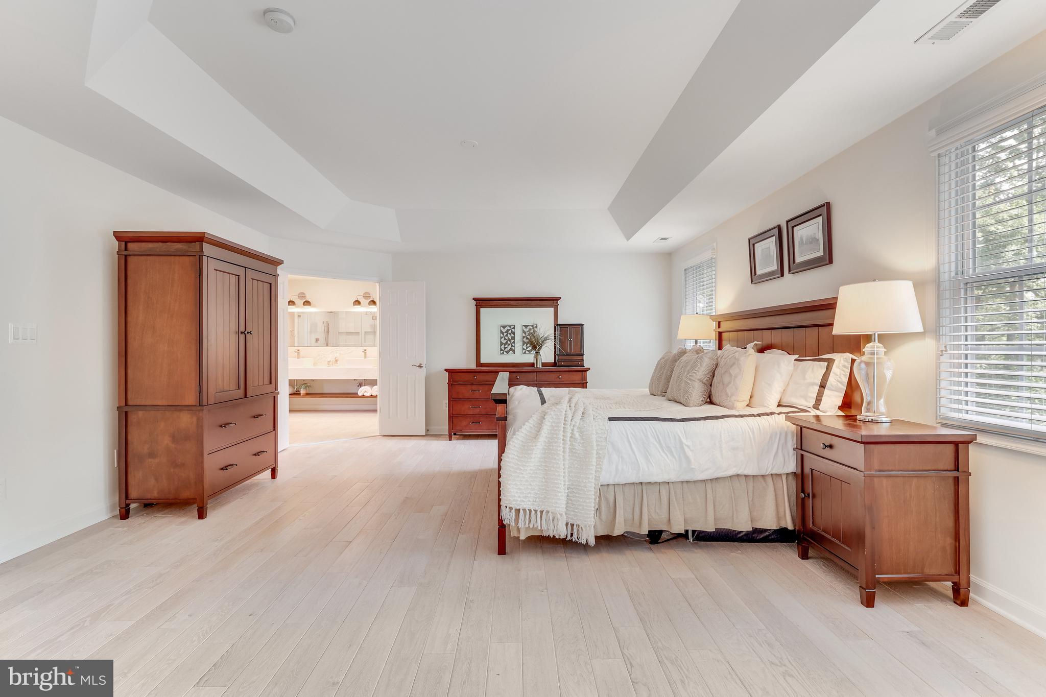 SALONA VILLAGE - Residential