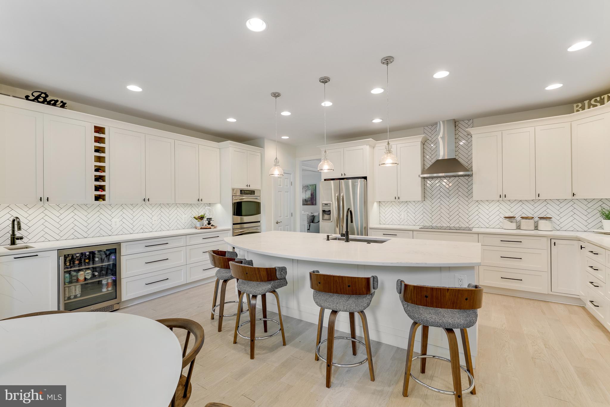 SALONA VILLAGE - Residential