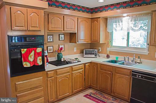 SEQUOIA ESTATES - Residential