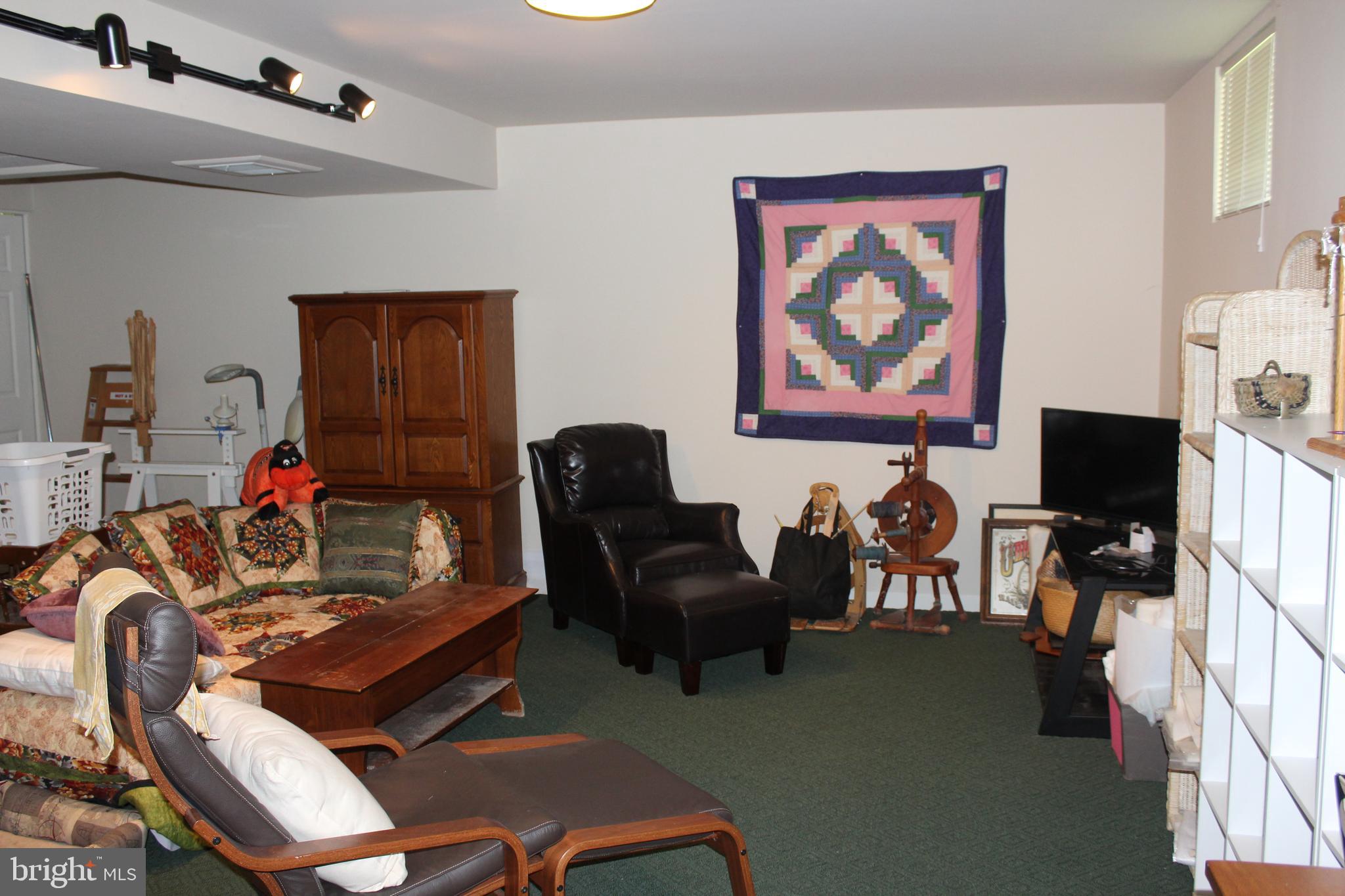 DRUM POINT - Residential