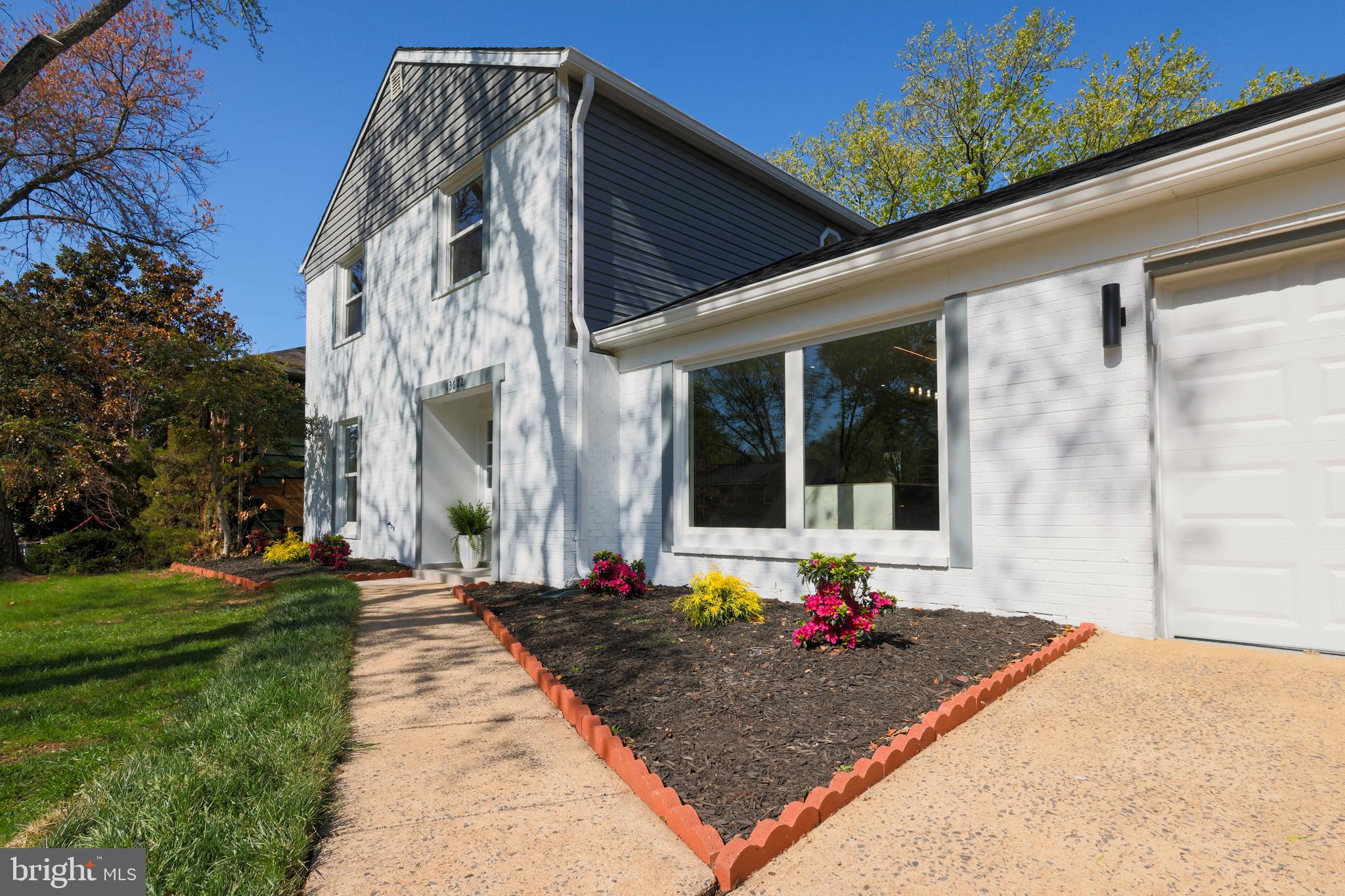 BROOKFIELD - Residential