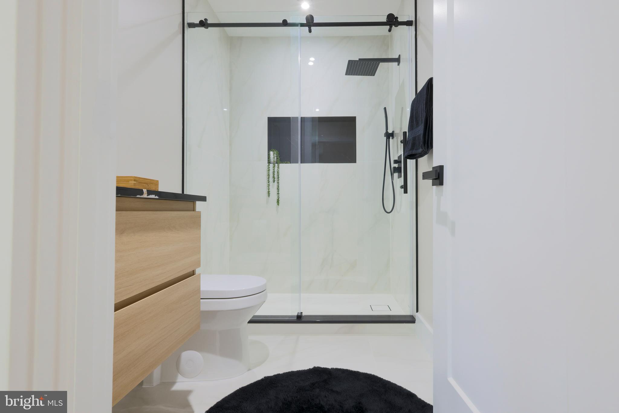 BROOKFIELD - Residential