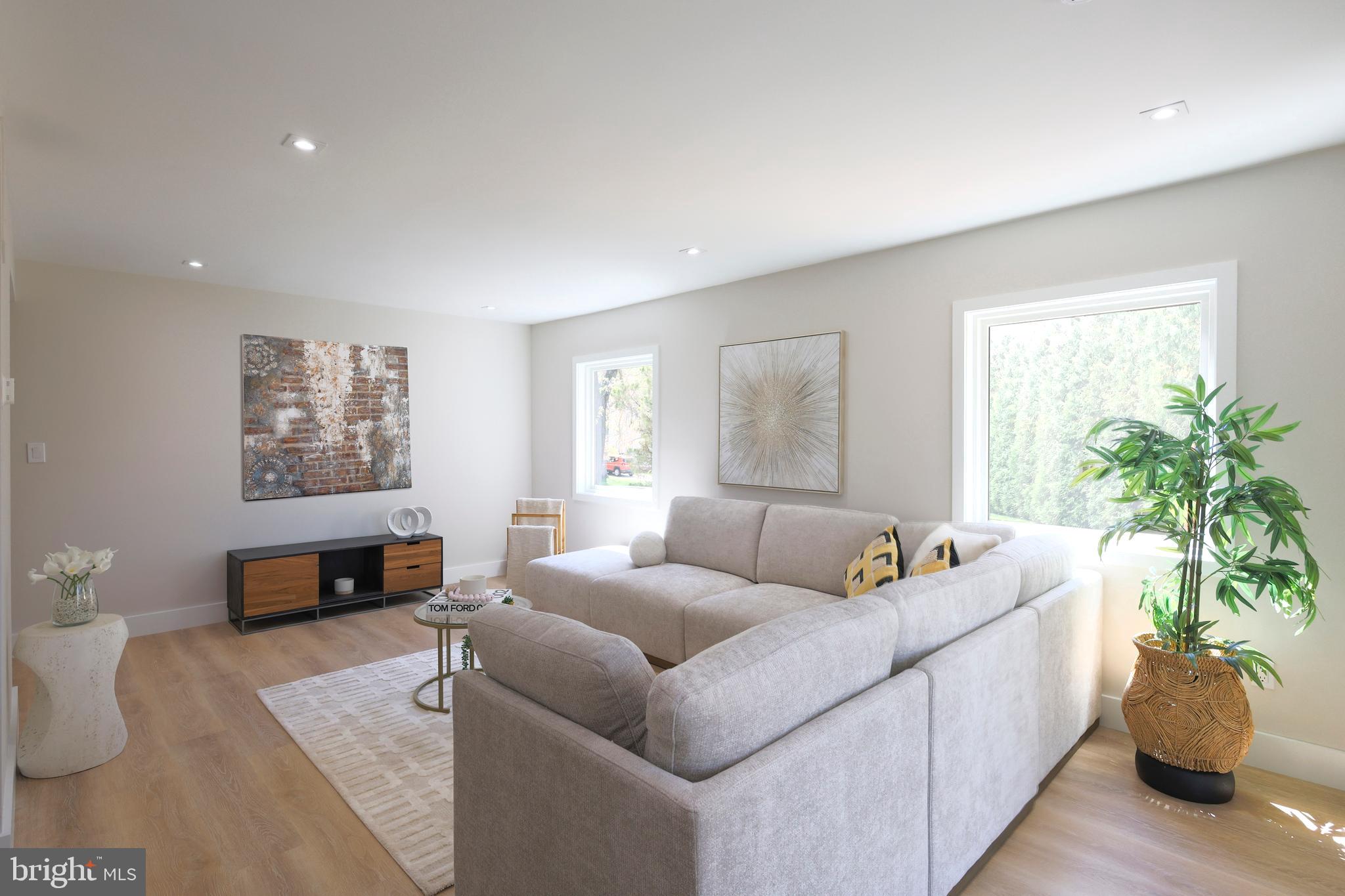 BROOKFIELD - Residential