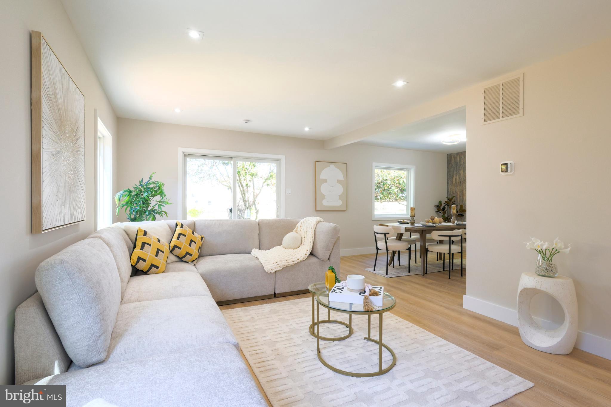 BROOKFIELD - Residential