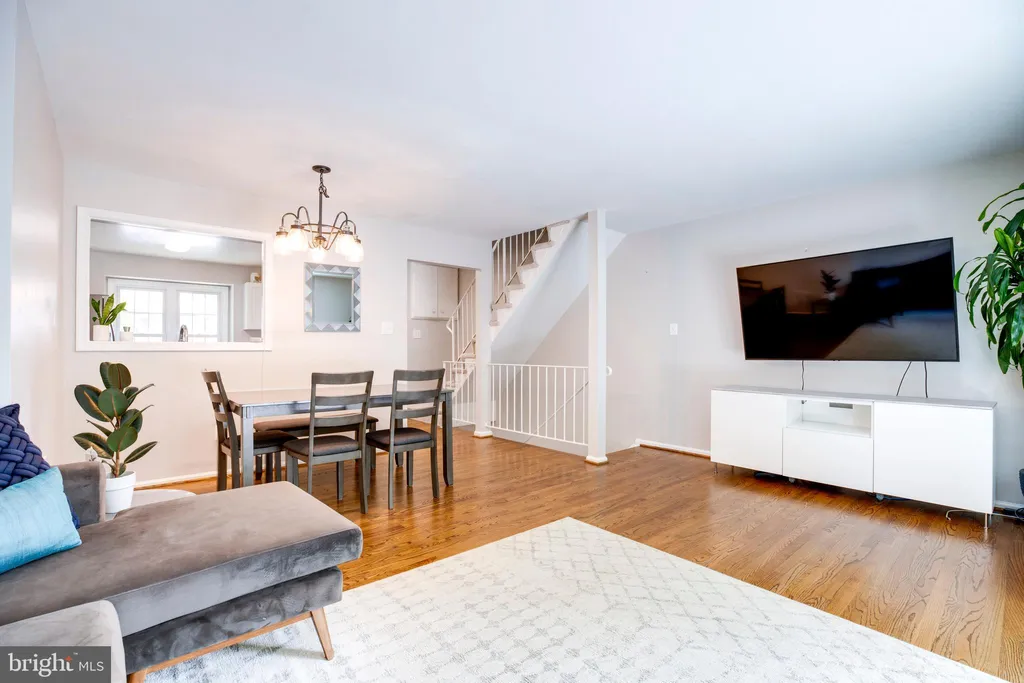 Additional image 17 of 8657 Dellway Lane, Vienna, VA 22180