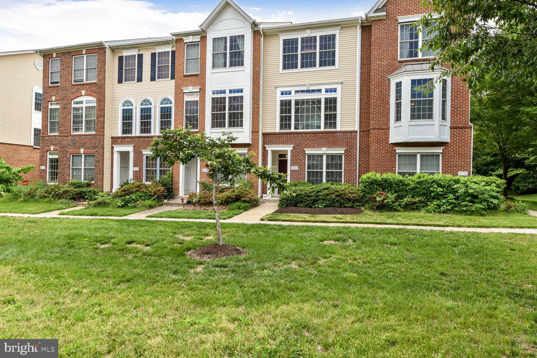25122 OMAHA TERRACE