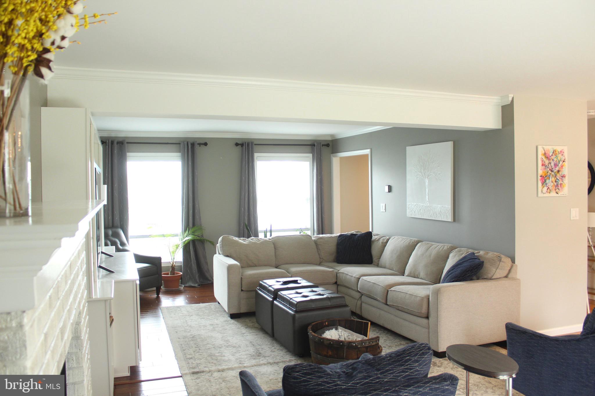 THE OAKS OF N LONDONDERRY - Residential