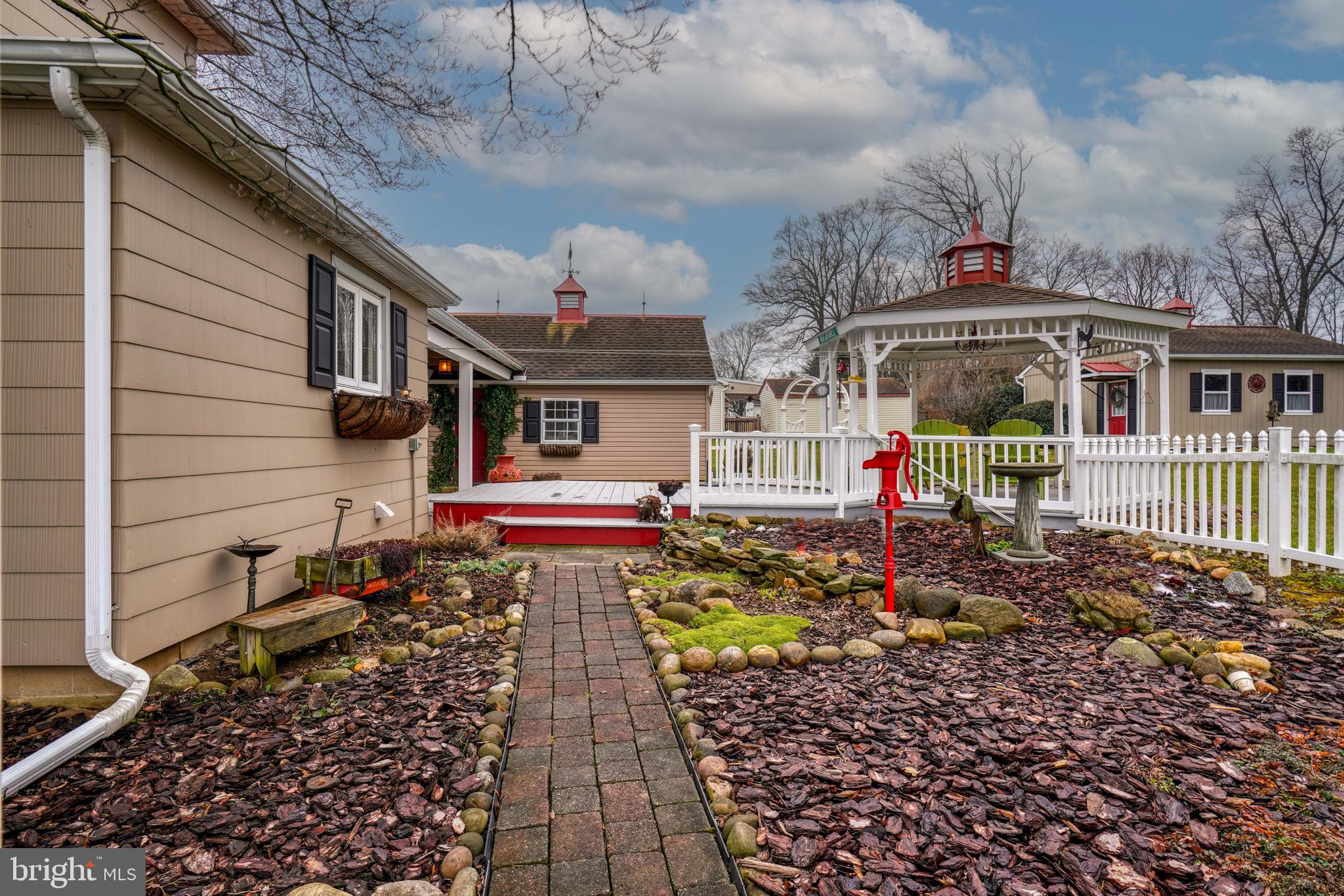 FREELAND - Residential