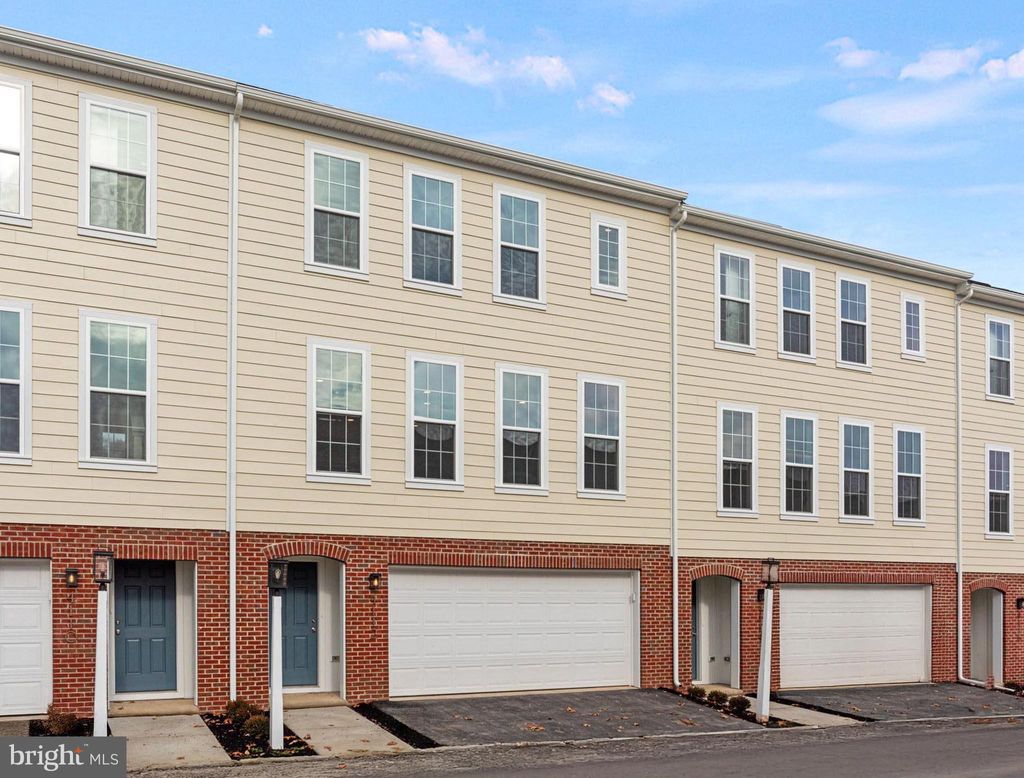 Photo of 4112 Leroy Drive, MECHANICSBURG, PA 17055 (MLS # PACB2046716)