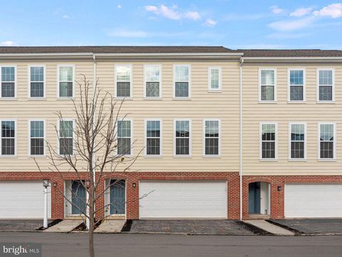 Townhouse For Sale - 4112 Leroy Drive<br/> MECHANICSBURG, PA 17055