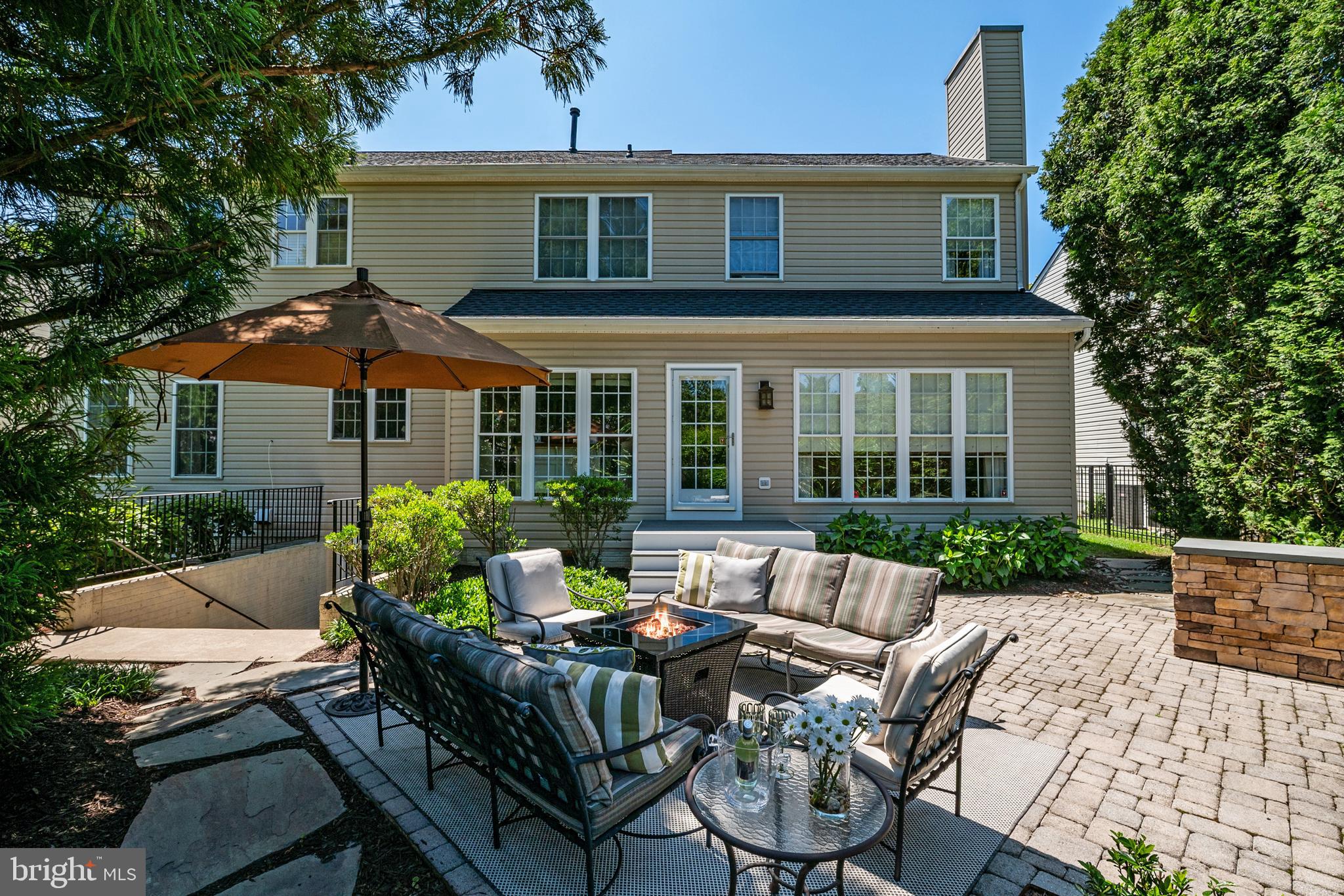 2420 VALLEY BROOK LANE