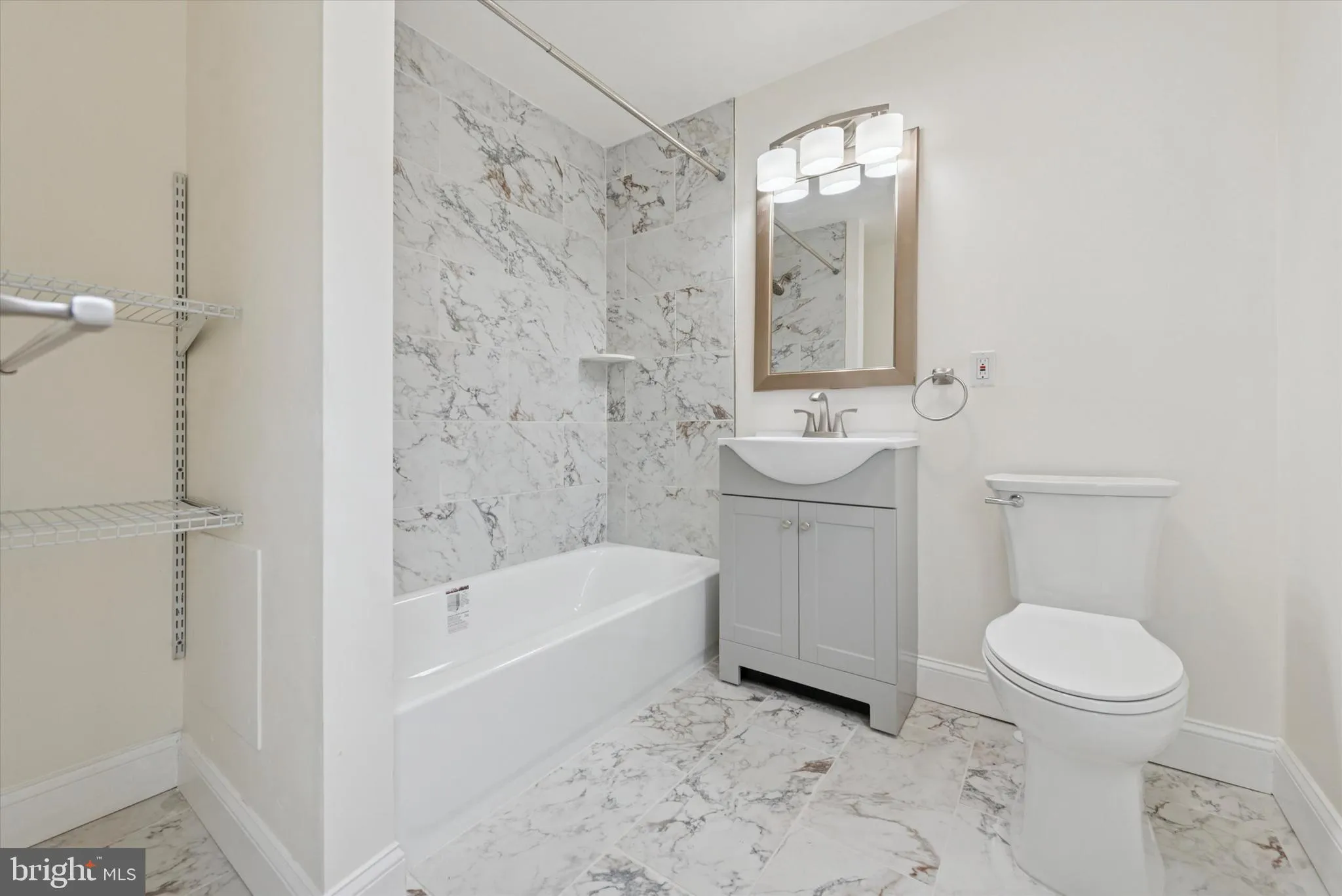 Wilmington, Delaware 19809, United States, 3 Bedrooms Bedrooms, ,2 BathroomsBathrooms,Residential,Active,213825