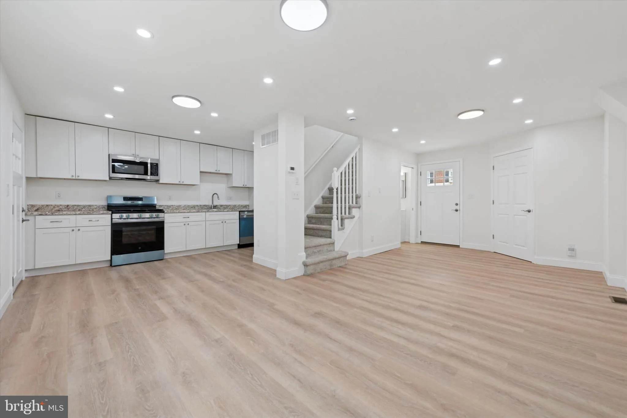 Wilmington, Delaware 19809, United States, 3 Bedrooms Bedrooms, ,2 BathroomsBathrooms,Residential,Active,213825