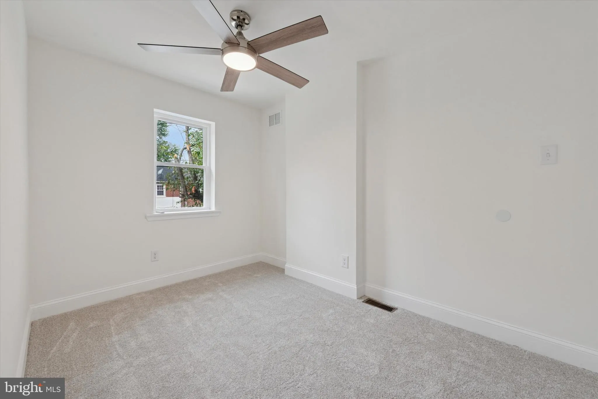 Wilmington, Delaware 19809, United States, 3 Bedrooms Bedrooms, ,2 BathroomsBathrooms,Residential,Active,213825